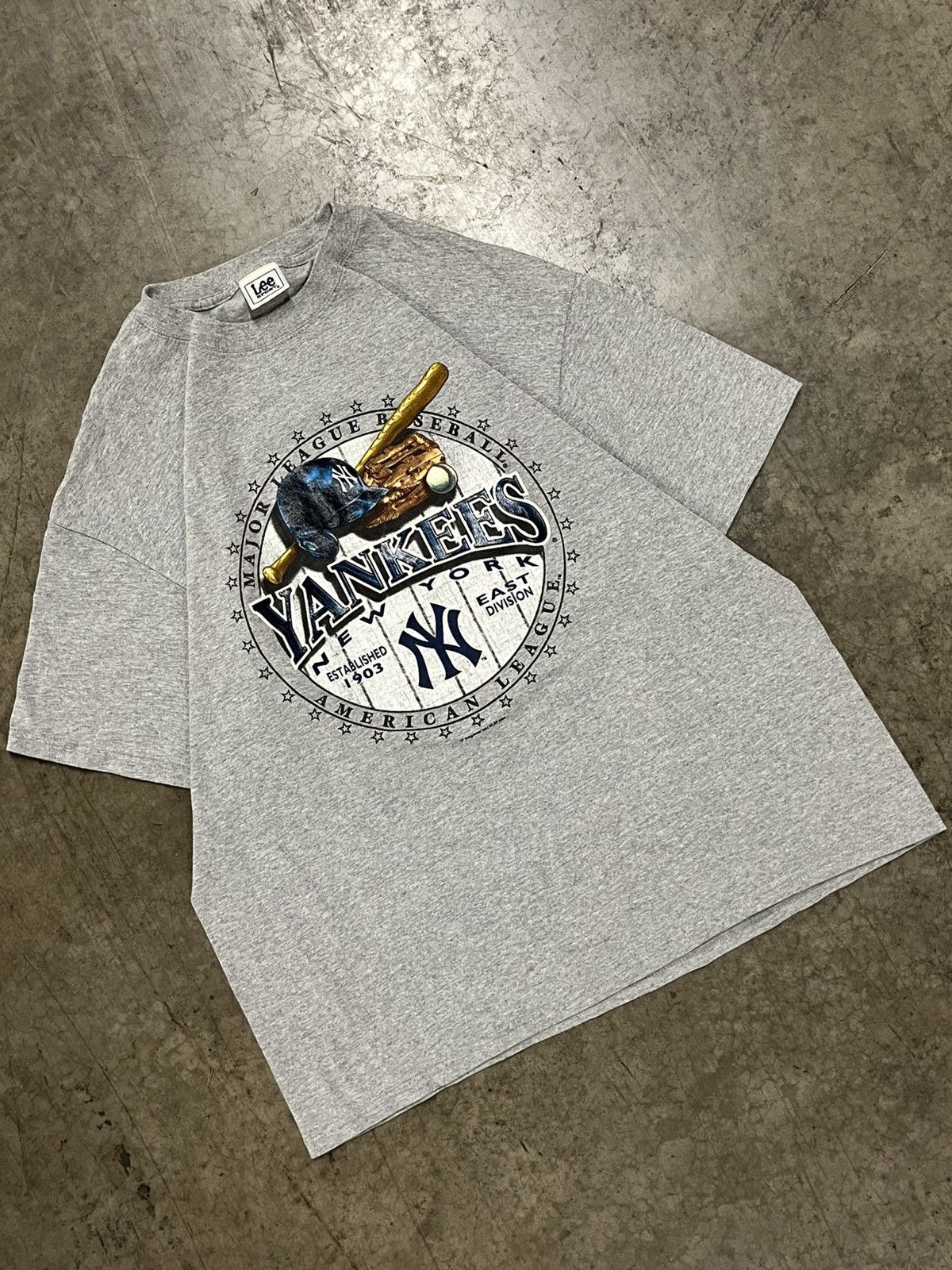 Vintage NY Yankees vintage tee shirt 90s Lee sports hype boxy Size US XL / EU 56 / 4 - 2 Thumbnail