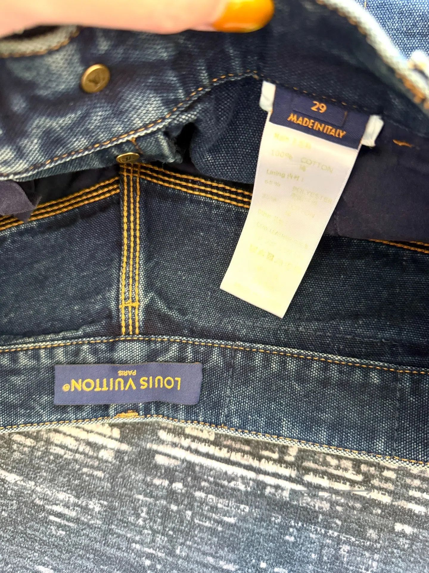 Louis Vuitton Louis Vuitton Vintage Washed Cargo Woodcut Denim Shorts| Size US 29 - 5 Thumbnail