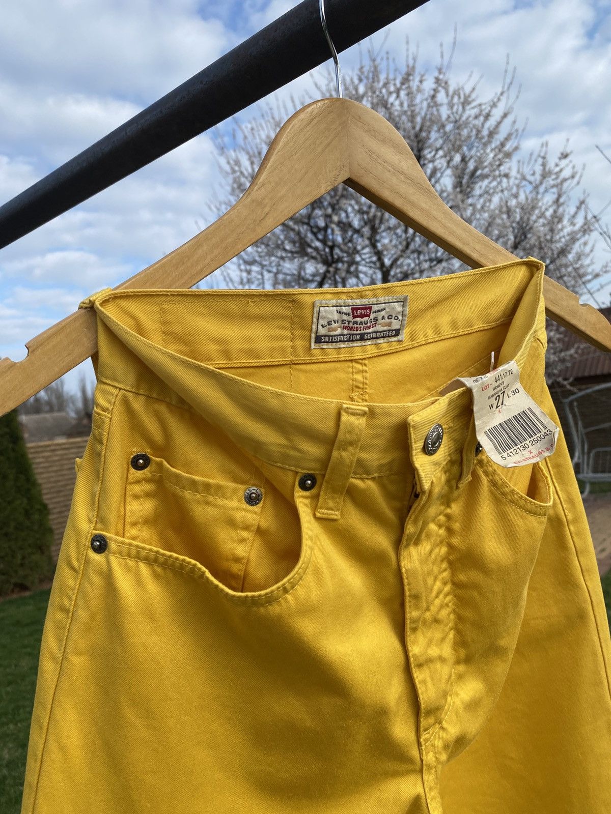 Levi's × Vintage Vintage Levi’s 441 Yellow Jeans Italy W27 L30 80s–90s Size 26" / US 2 / IT 38 - 3 Thumbnail