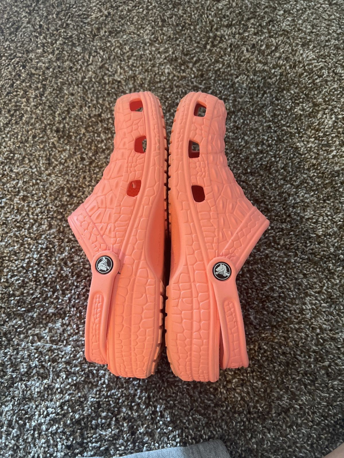 Crocs Crocs Unisex-Adult Classic Crocskin Clogs Size US 10 / IT 40 - 4 Thumbnail