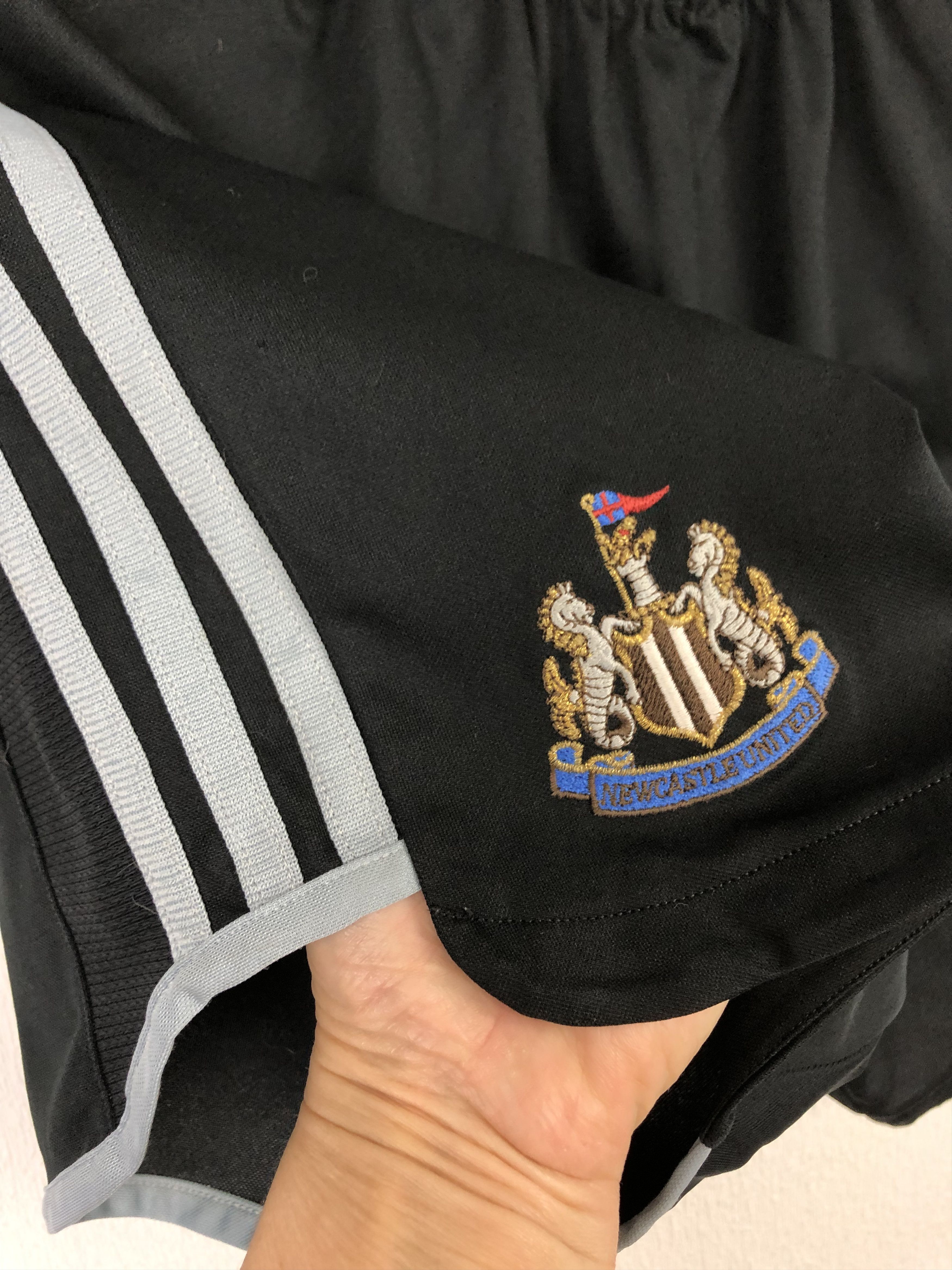 Adidas Vintage Adidas Newcastle United Football Shorts Soccer M Size US 32 / EU 48 - 4 Thumbnail