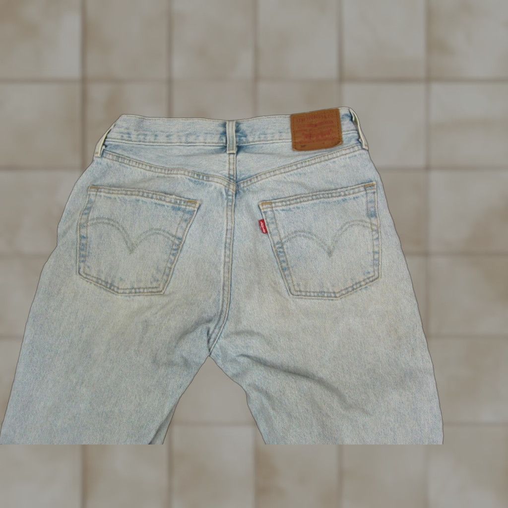 Levi's VINTAGE Levi's 501 Jeans Womens 26x30 Blue Button Fly Denim Pants 90s Size 26" / US 2 / IT 38 - 1 Thumbnail