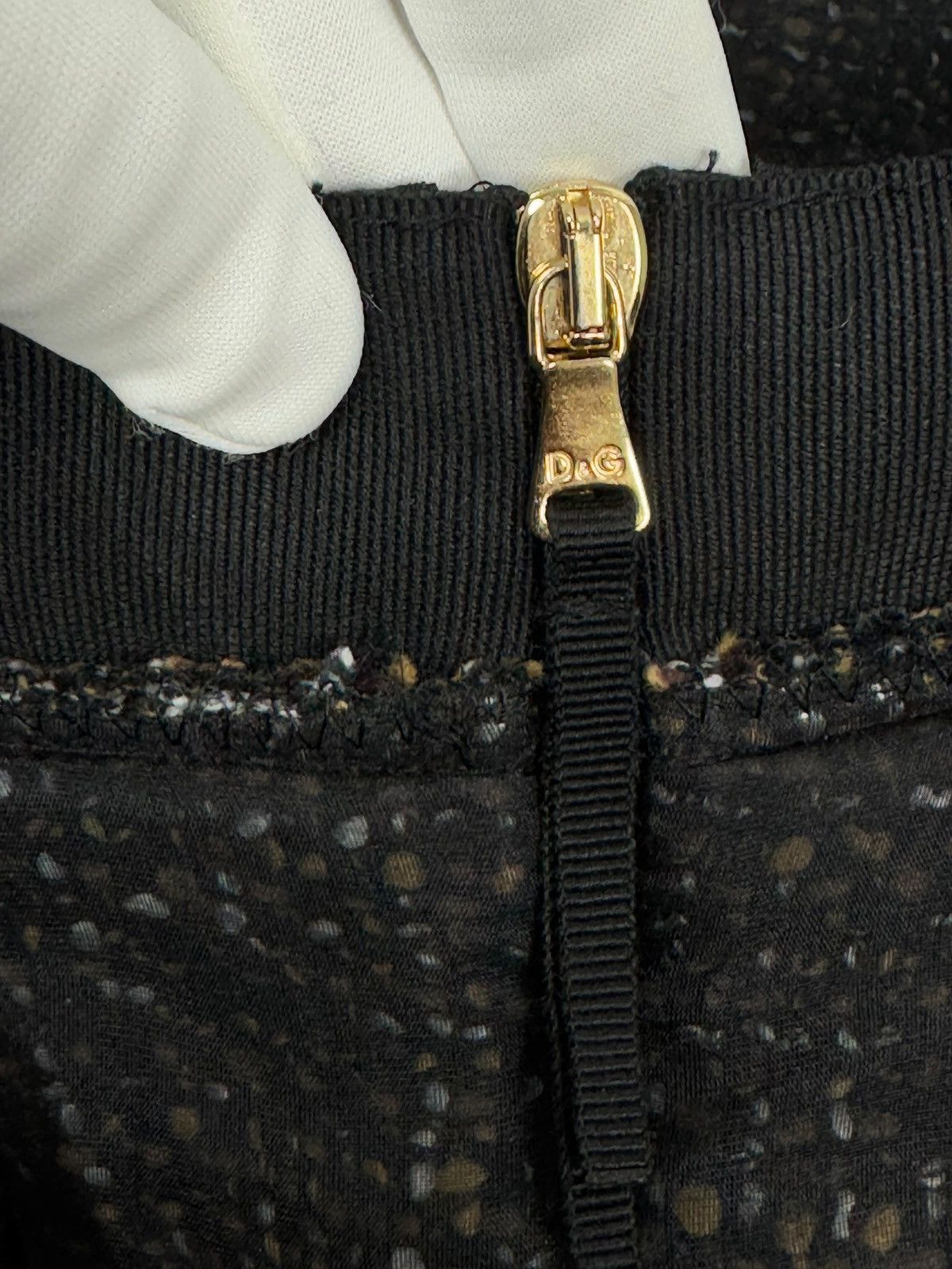 Dolce & Gabbana Dolce & Gabbana Mesh & Wool Woven Skirt size 44 Size 30" / US 8 / IT 44 - 13 Thumbnail