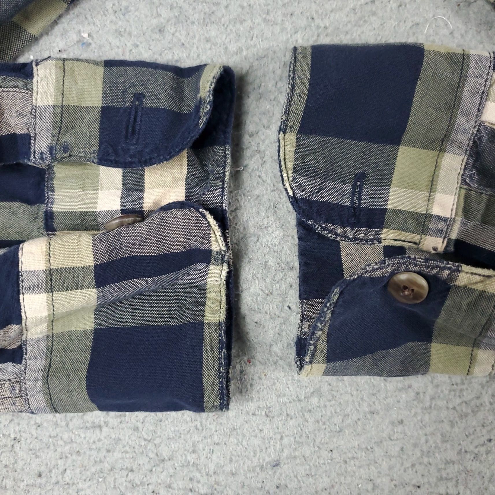 Abercrombie & Fitch VINTAGE Abercrombie & Fitch Shirt Mens Large Blue Beige Plaid Button-Up Casual Classic Outdoors 90s Mens Size US L / EU 52-54 / 3 - 3 Thumbnail