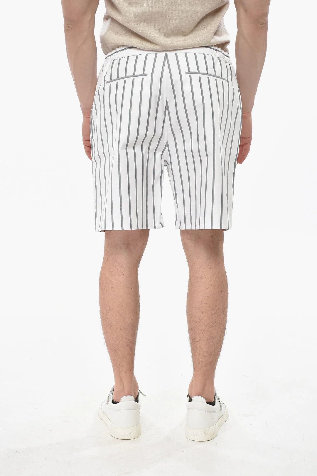 Salvatore Ferragamo og1mm0426 Striped Short in White Size US 34 / EU 50 - 3 Thumbnail