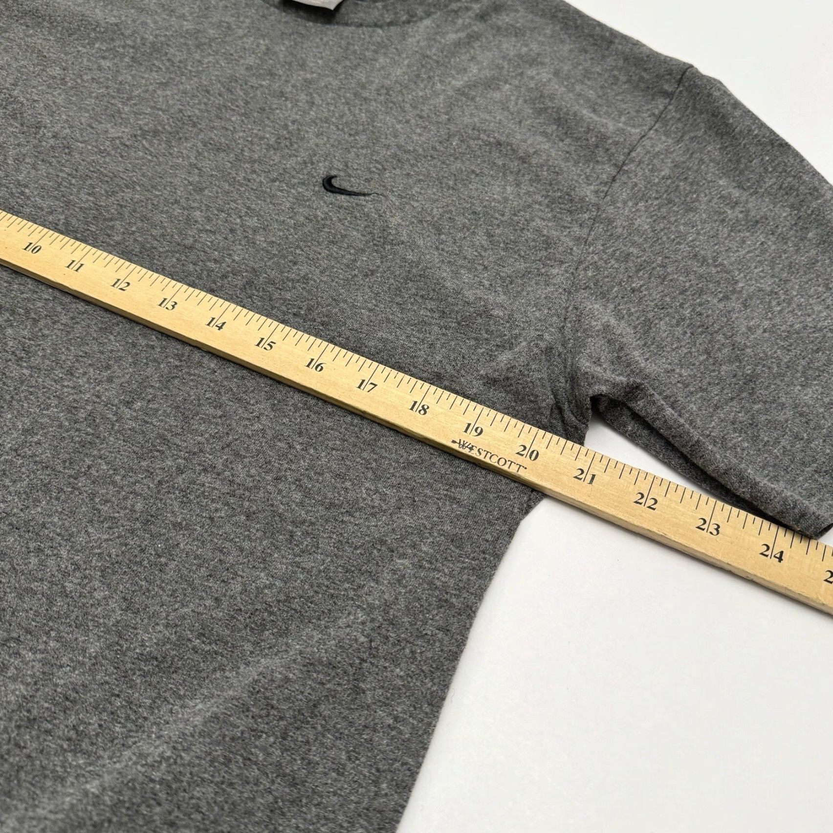 Nike VTG Nike Sportswear Large Grey Single Stitch Athletic Shirt Embroidered Swoosh Size US L / EU 52-54 / 3 - 7 Thumbnail