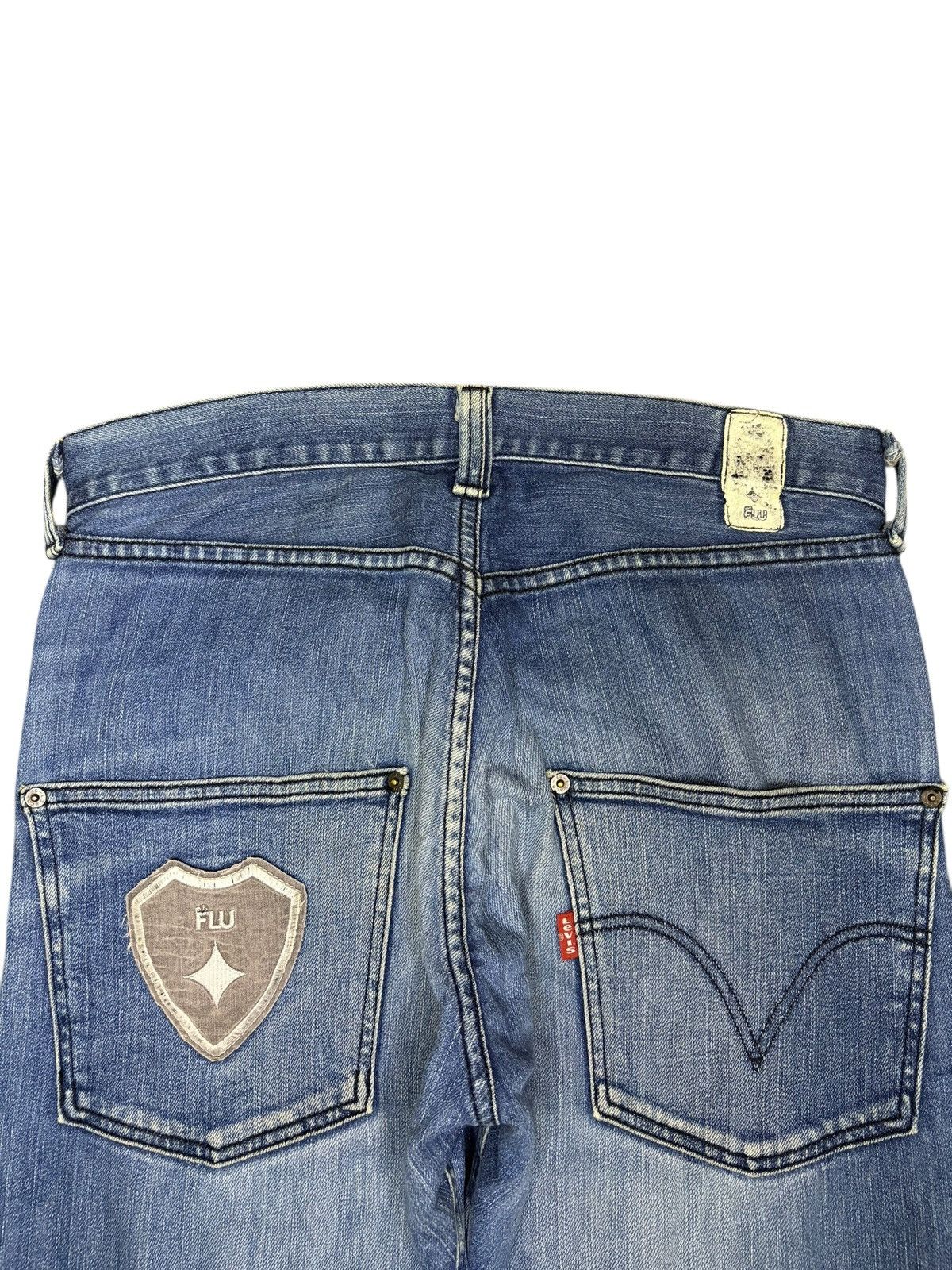Levi's Vintage 90s Levis Faded Wash Distressed Baggy Jeans Size US 33 - 4 Thumbnail