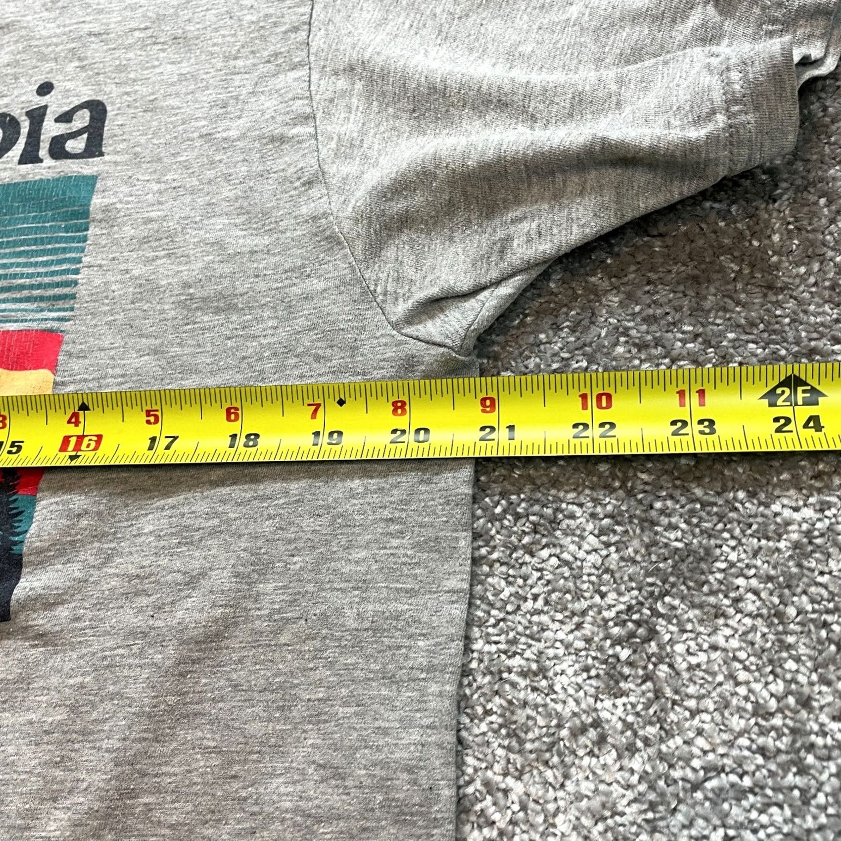 Vintage Columbia Shirt Mens Large Gray Short Sleeve Casual Logo Graphic Adult Size US L / EU 52-54 / 3 - 6 Thumbnail