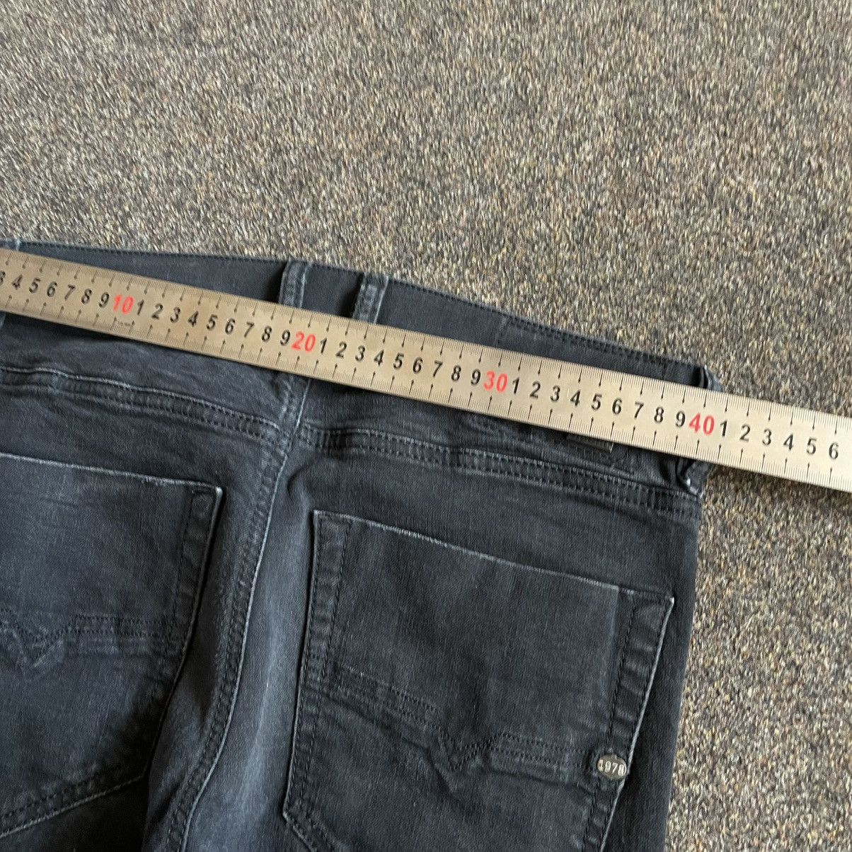 Vintage Vintage Y2K Diesel Faded Black Slim Denim Jeans Skate 30 Size US 30 / EU 46 - 8 Thumbnail