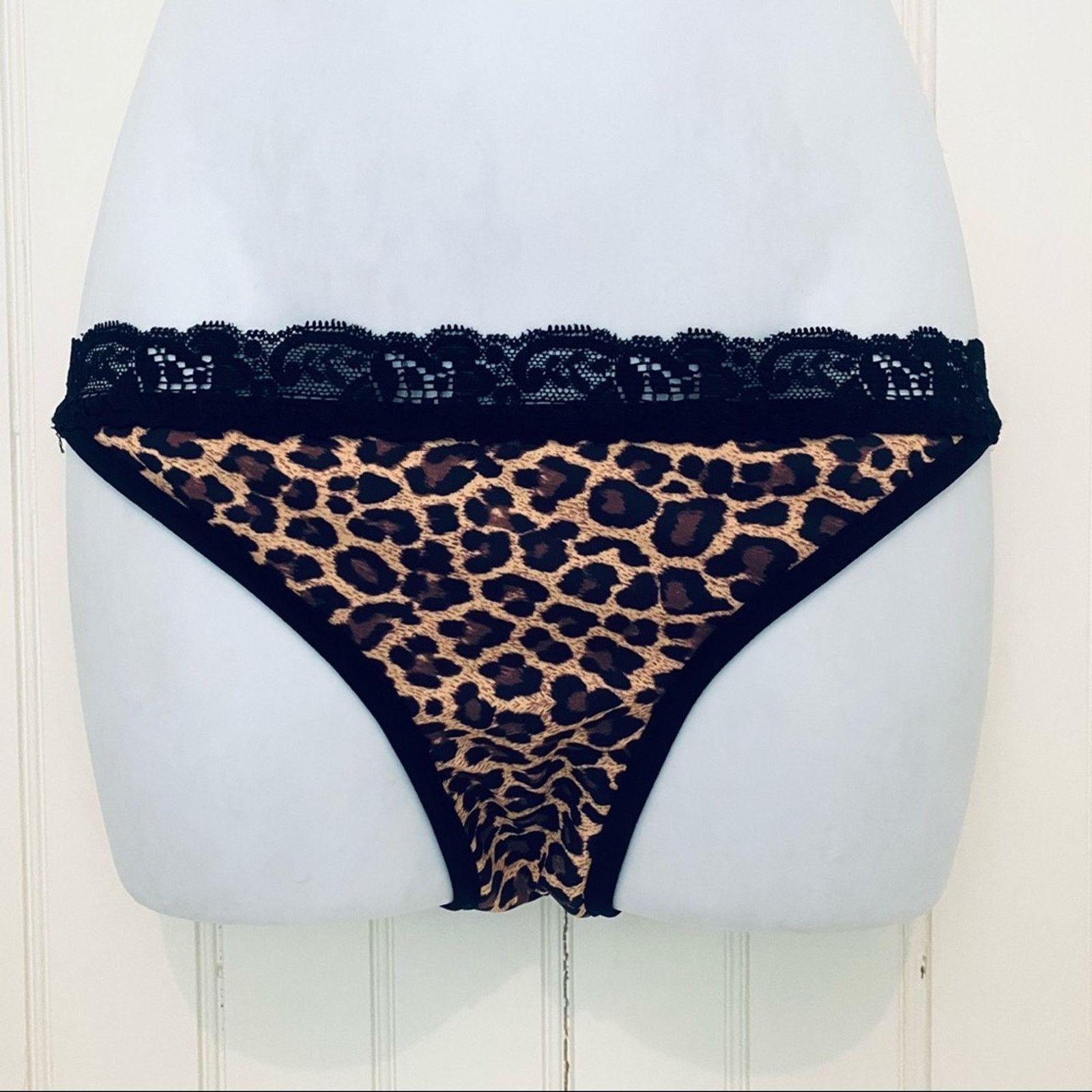 Other NEW black leopard print lace bikini ruched bottoms satin bow Size ONE SIZE - 1 Thumbnail