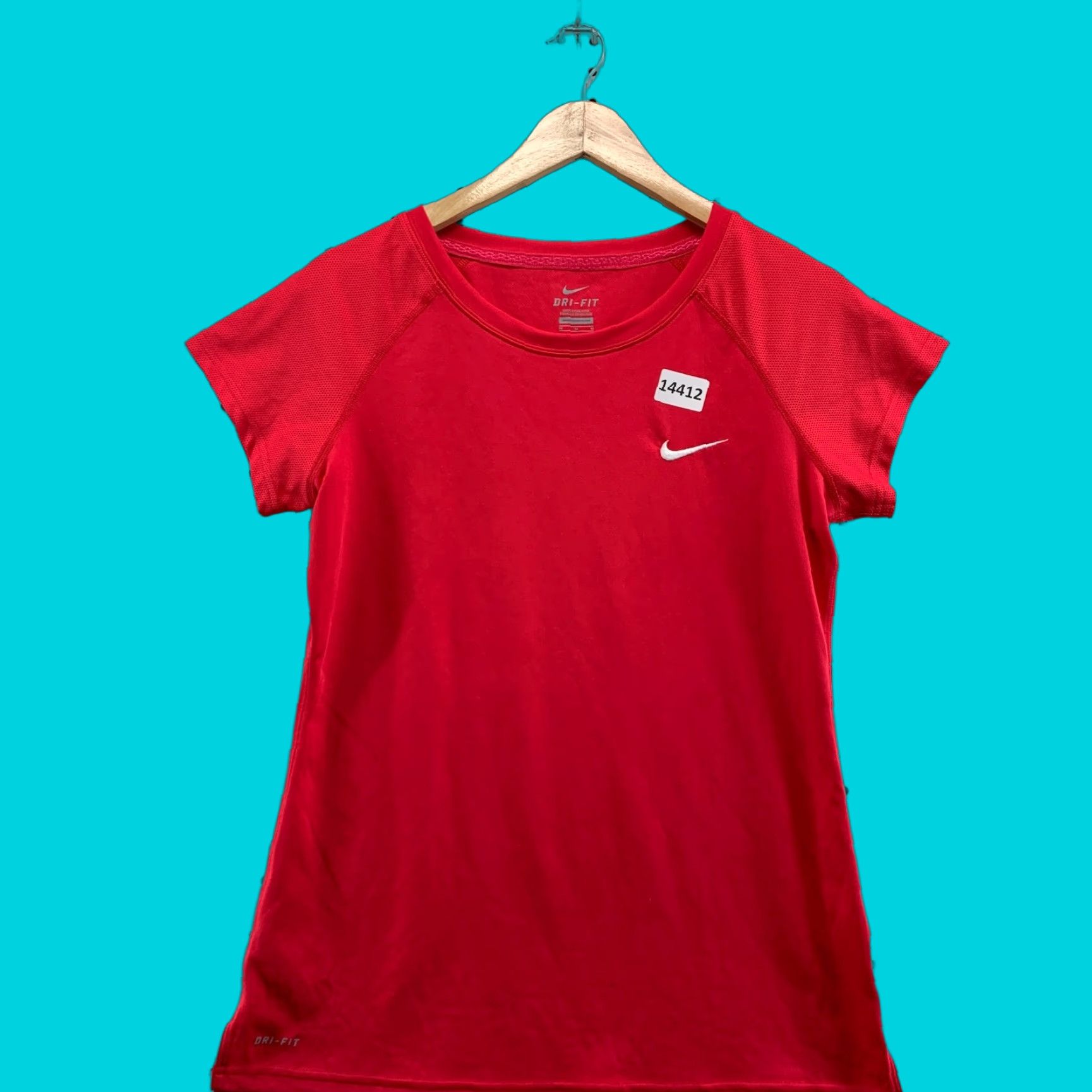 Nike Nike Dri-Fit Active Shirt Short Sleeve Womens M 16x27 Coral Red Nike Dri-Fit Athletic Tee 90s Event? Womens Fitness Shirt Size M / US 6-8 / IT 42-44 - 1 Thumbnail