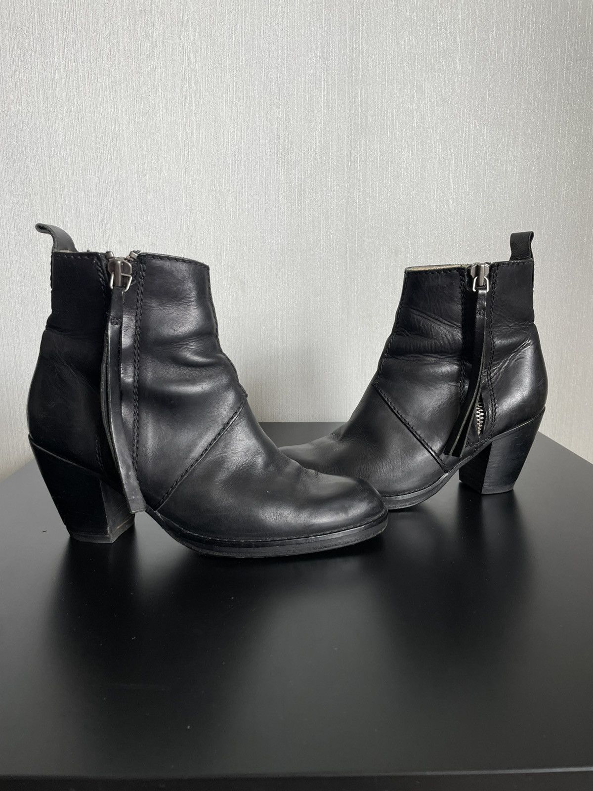Acne Studios × If Six Was Nine Acne Studios Leather Ankle Boots Minimalist Heeled Side Zip Size US 7 / IT 37 - 4 Thumbnail