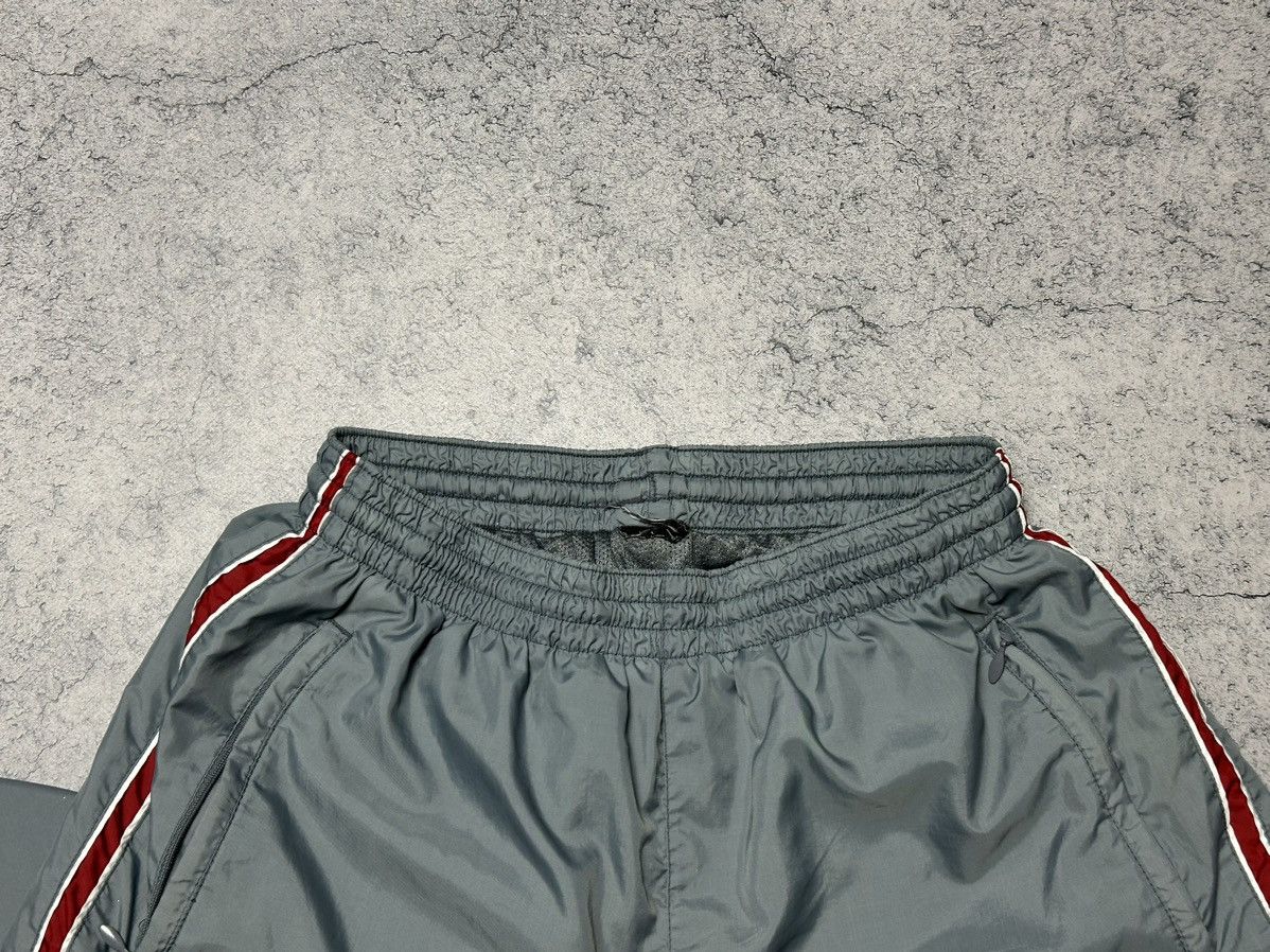 Nike Vintage Nike Track Pants Stripe Y2K Size US 32 / EU 48 - 13 Thumbnail