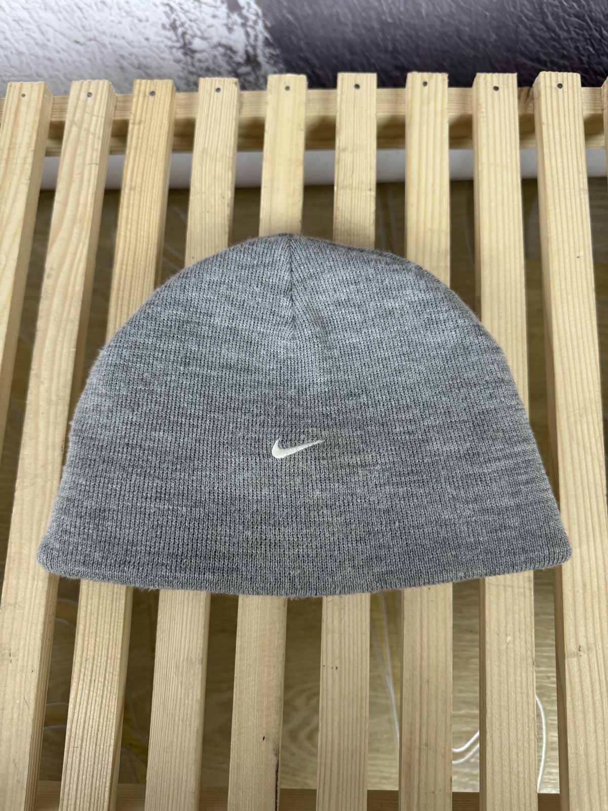 Nike Nike Vintage y2k reversible black/grey beanie hat swoosh Size ONE SIZE - 7 Thumbnail