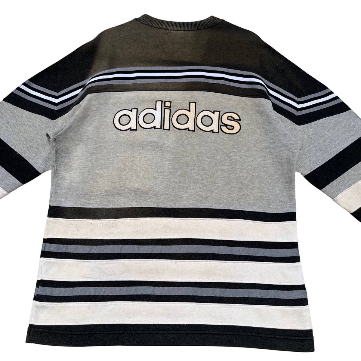 Adidas RARE🔥 Disstressed Vintage 90s Adidas Big Logo Spellout Size US L / EU 52-54 / 3 - 7 Thumbnail