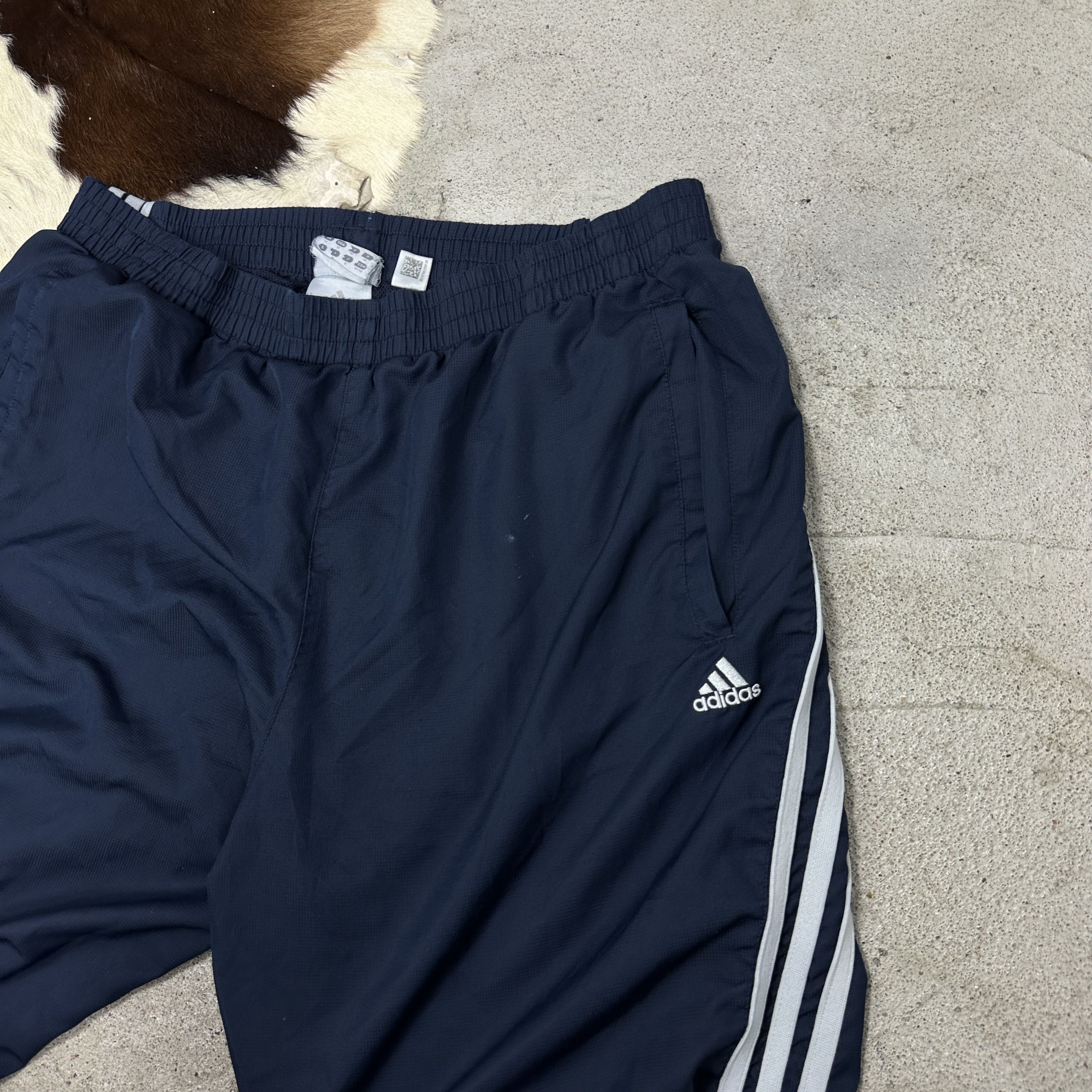 Adidas Vintage Sporty Streetwear Adidas Parachute Sweatpants Y2K Size US 33 - 2 Thumbnail