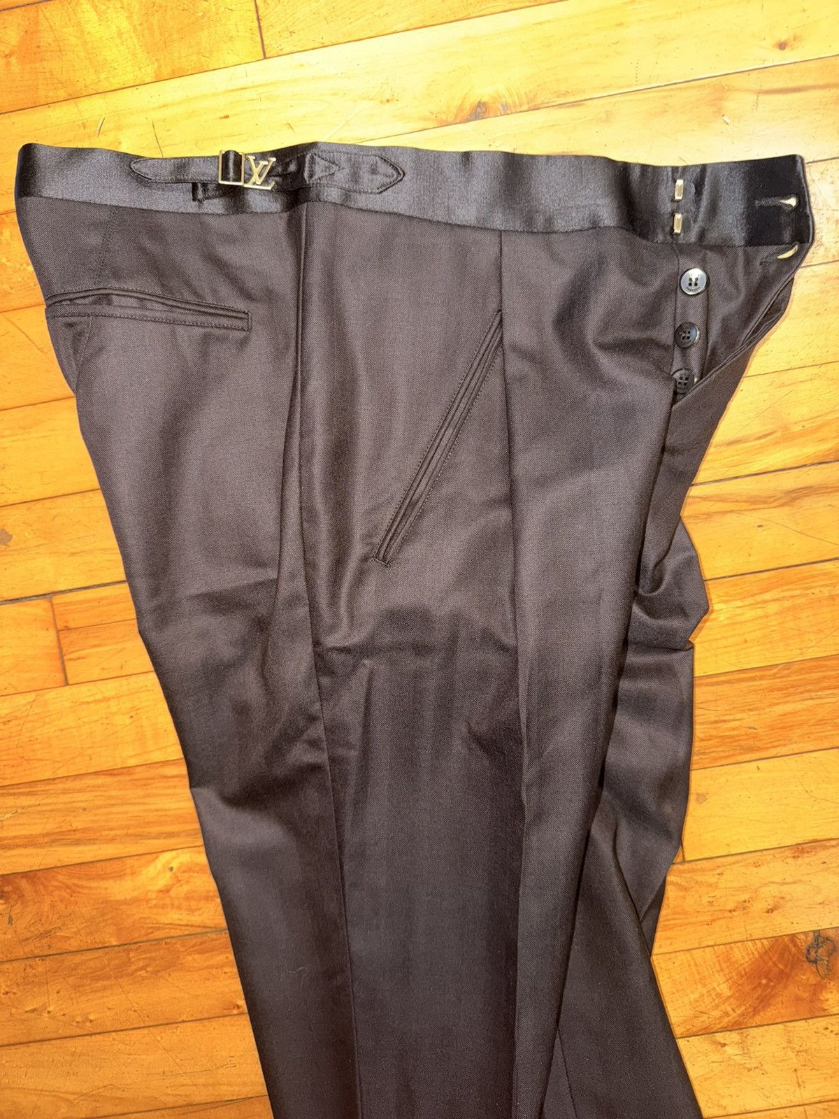 Louis Vuitton Louis Vuitton Single Breasted Chocolate Tuxedo Size 48R - 10 Thumbnail