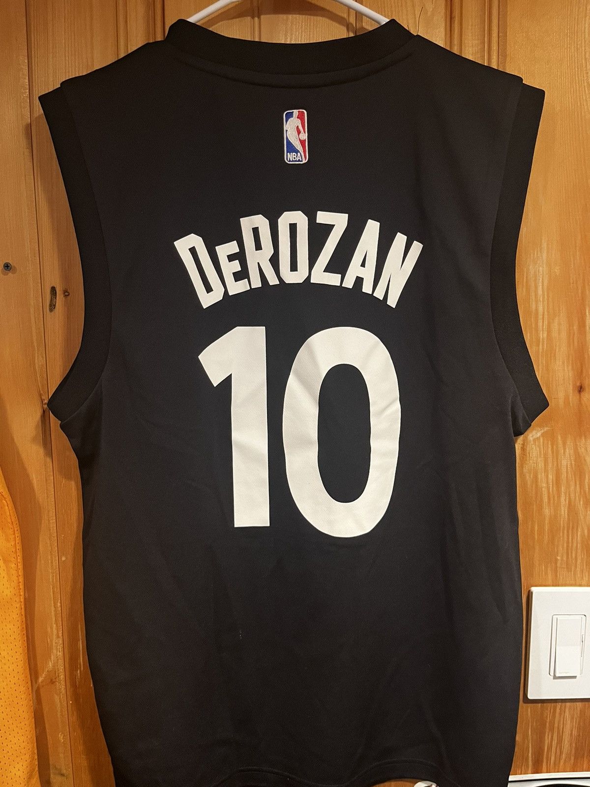 Adidas × NBA Toronto Raptors Demar DeRozan jersey Size US M / EU 48-50 / 2 - 2 Thumbnail