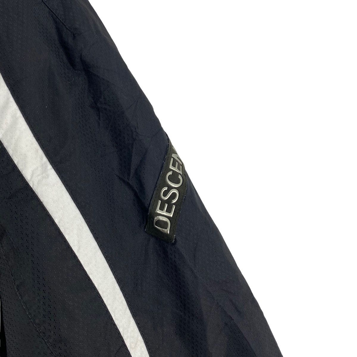 Descente × Vintage Vintage DESCENTE Multi Pockets Ski Winter Hooded Windbreaker Size US L / EU 52-54 / 3 - 3 Thumbnail