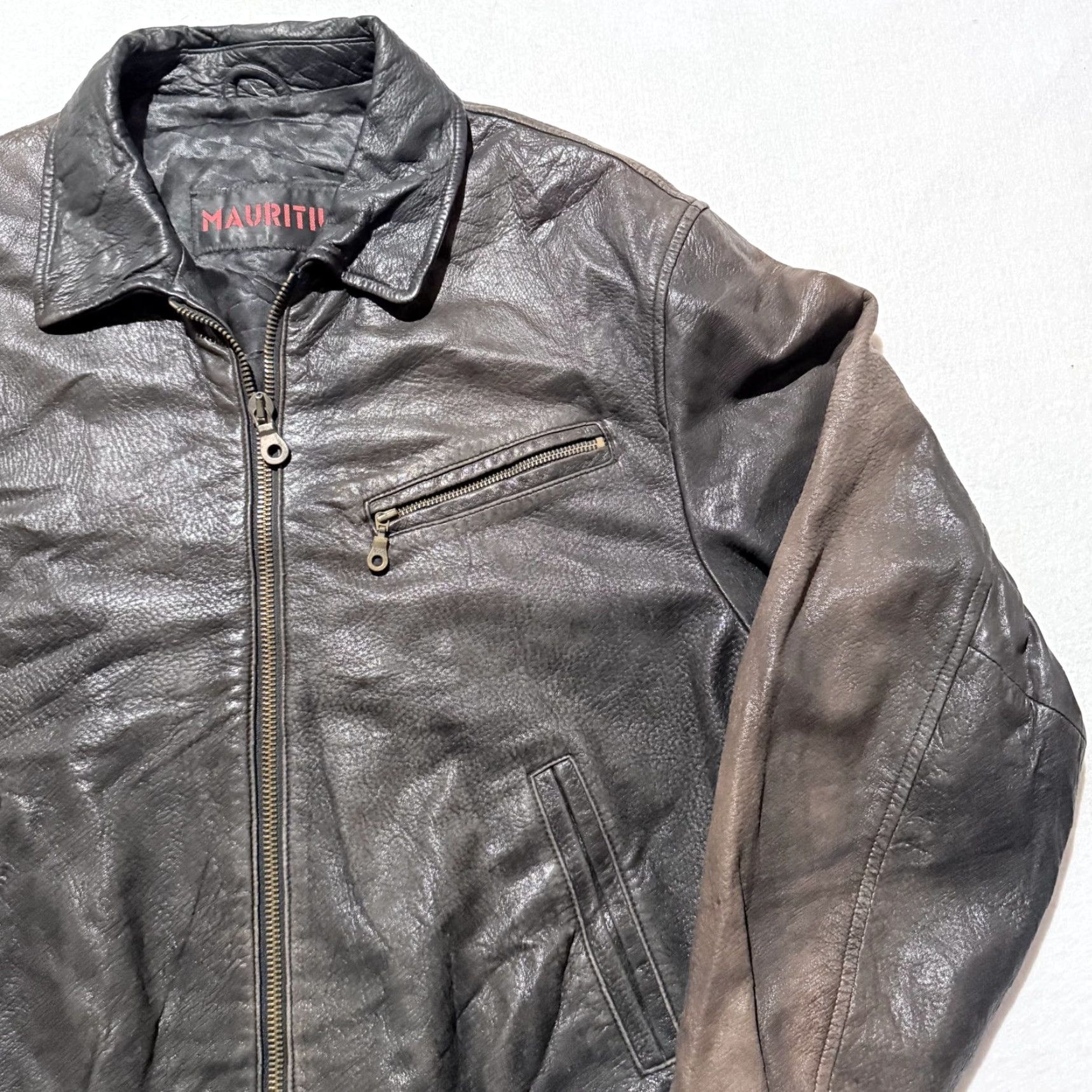 Vintage VINTAGE Mauritius Distressed Leather Full Zip Bomber Jacket Men's Black Retro Biker Jacket/Coat Size US XL / EU 56 / 4 - 5 Thumbnail