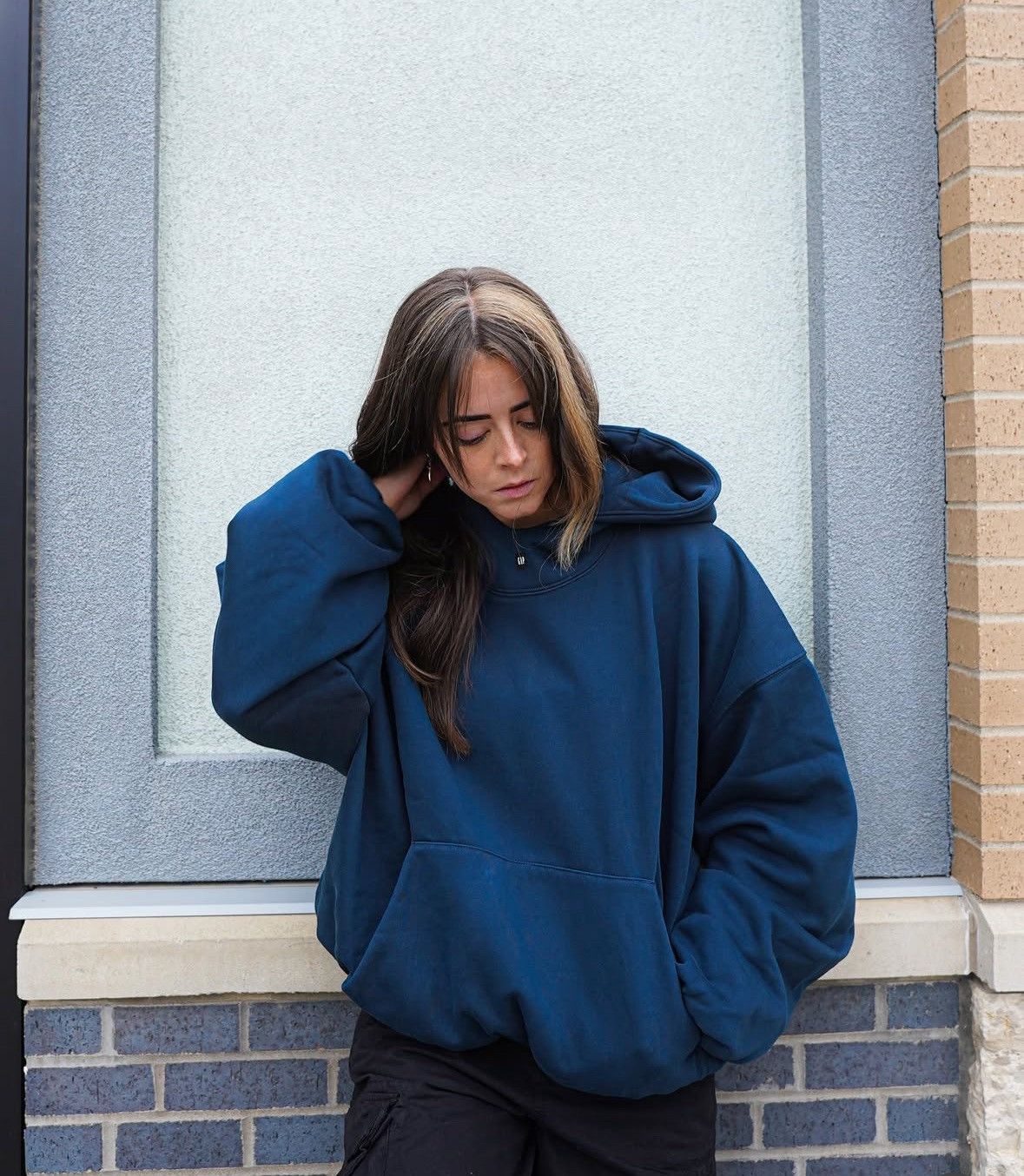 トップス yzy balenciaga logo hoodie s-l400.jpg