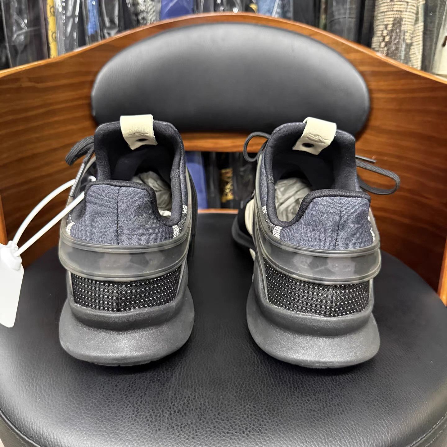 Adidas Adidas Casual Shoes K15 Size US 10 / EU 43 - 3 Thumbnail