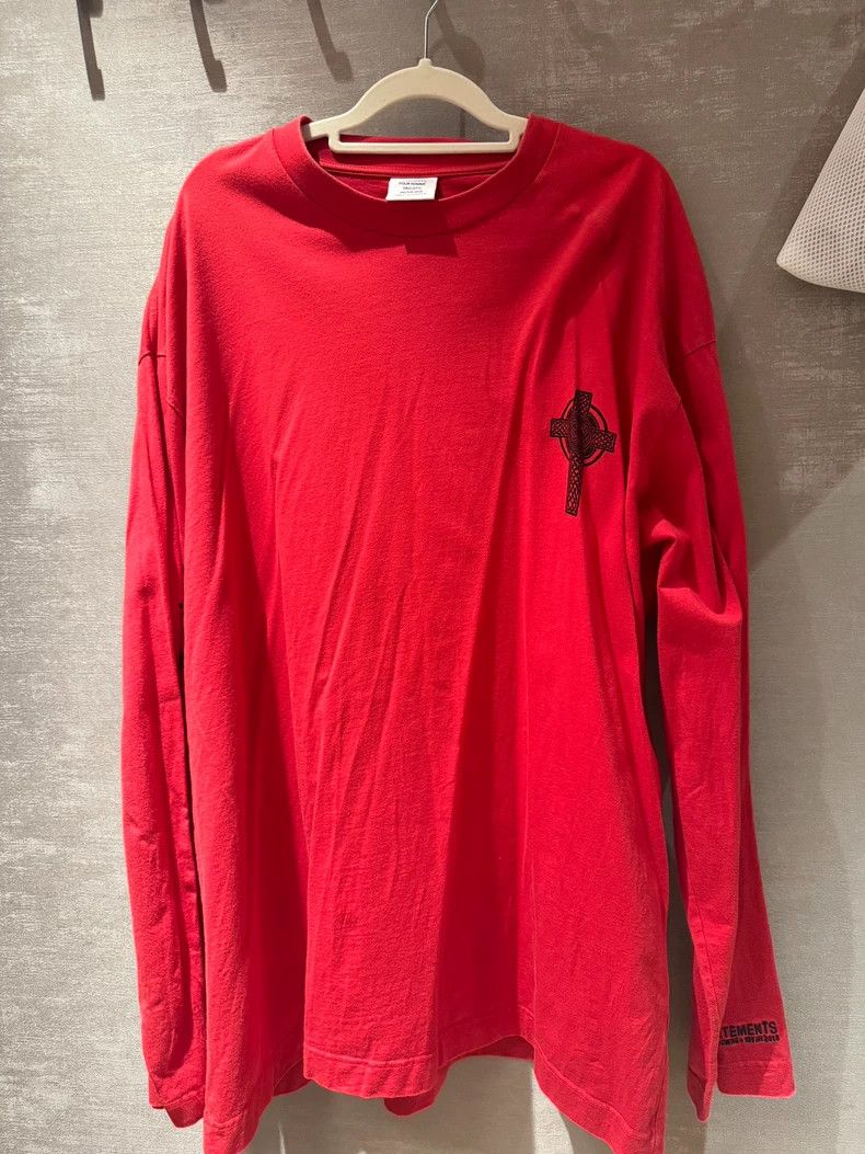 Vetements vetements Red Long Sleeve 2501-Nextarrow Size US L / EU 52-54 / 3 - 2 Thumbnail