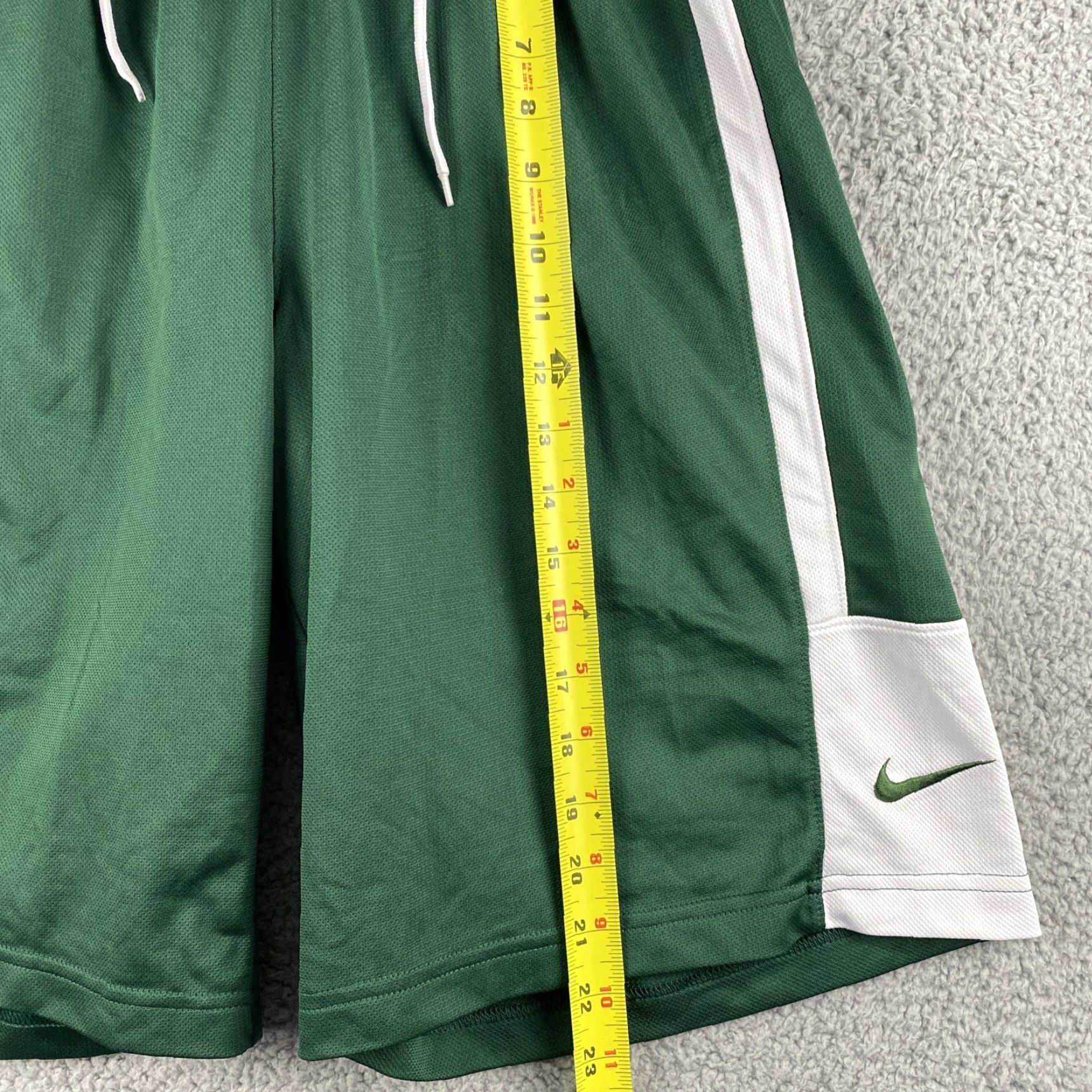 Nike Nike Dri-Fit Active Shorts Mens Small Green White Sports Workout/ 40-7 Size US 29 - 5 Thumbnail
