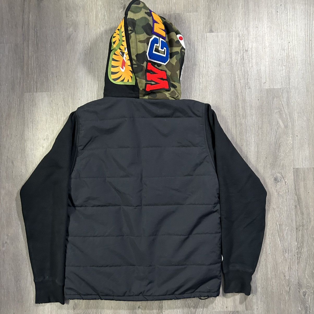 Bape BAPE 1st Camo Hood WGM Wappen Down Vest Hoodie Shark Size US M / EU 48-50 / 2 - 7 Thumbnail