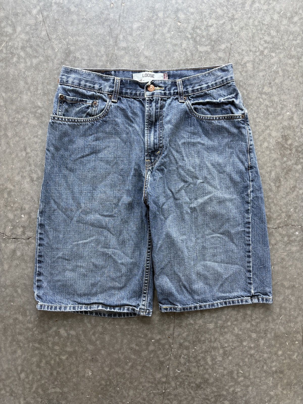 Vintage Y2K Levis 569 Loose Baggy Jean Shorts Size 32
