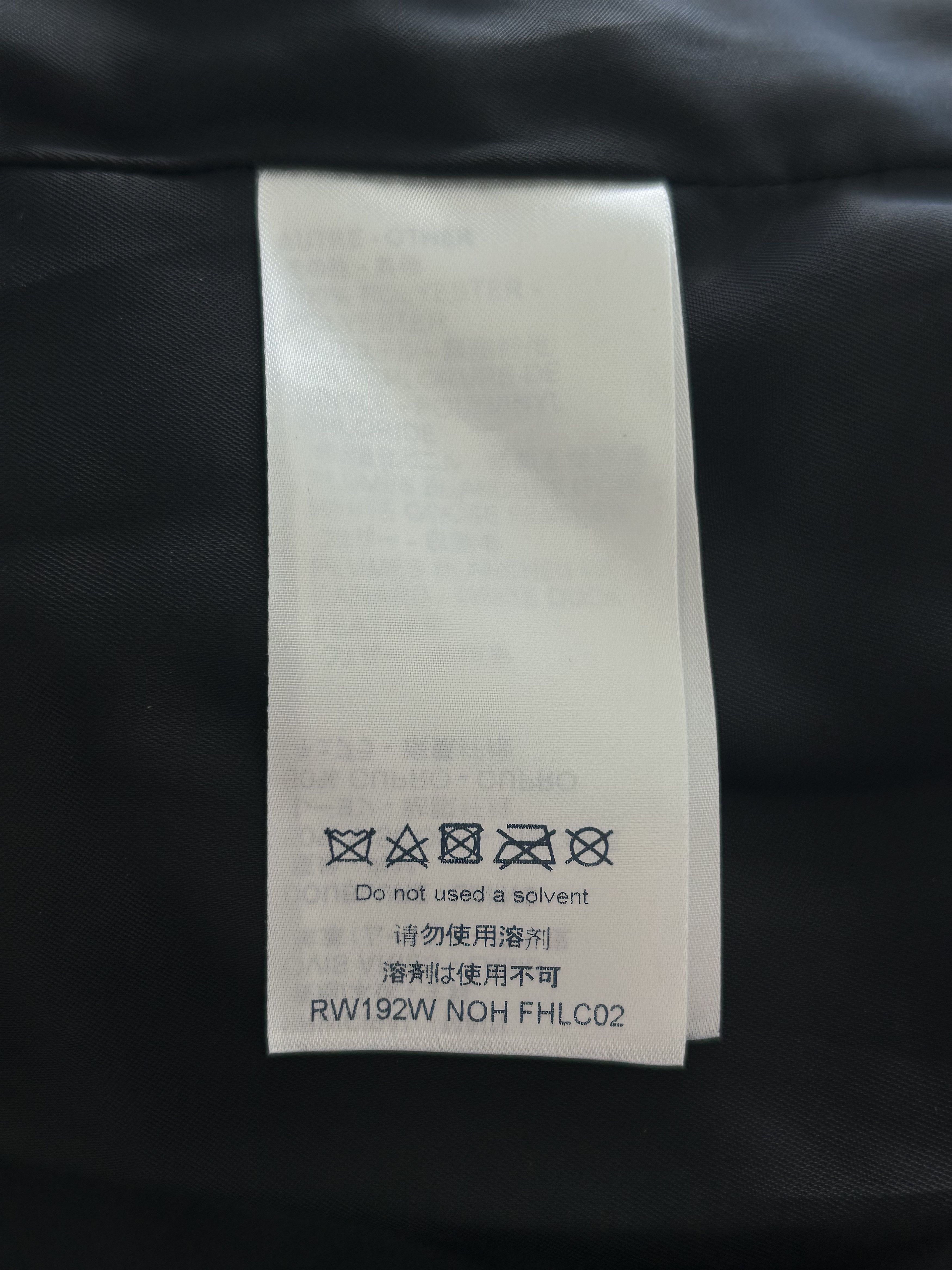 Louis Vuitton Black Embossed Monogram Leather Women's Puffer Jacket Size M / US 6-8 / IT 42-44 - 4 Thumbnail