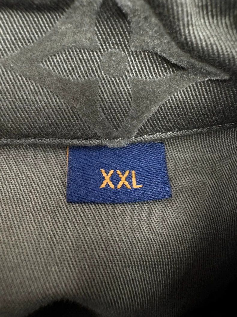 Louis Vuitton Louis Vuitton Long Sleeve Shirt with Logo -2505 Size US XXL / EU 58 / 5 - 6 Thumbnail