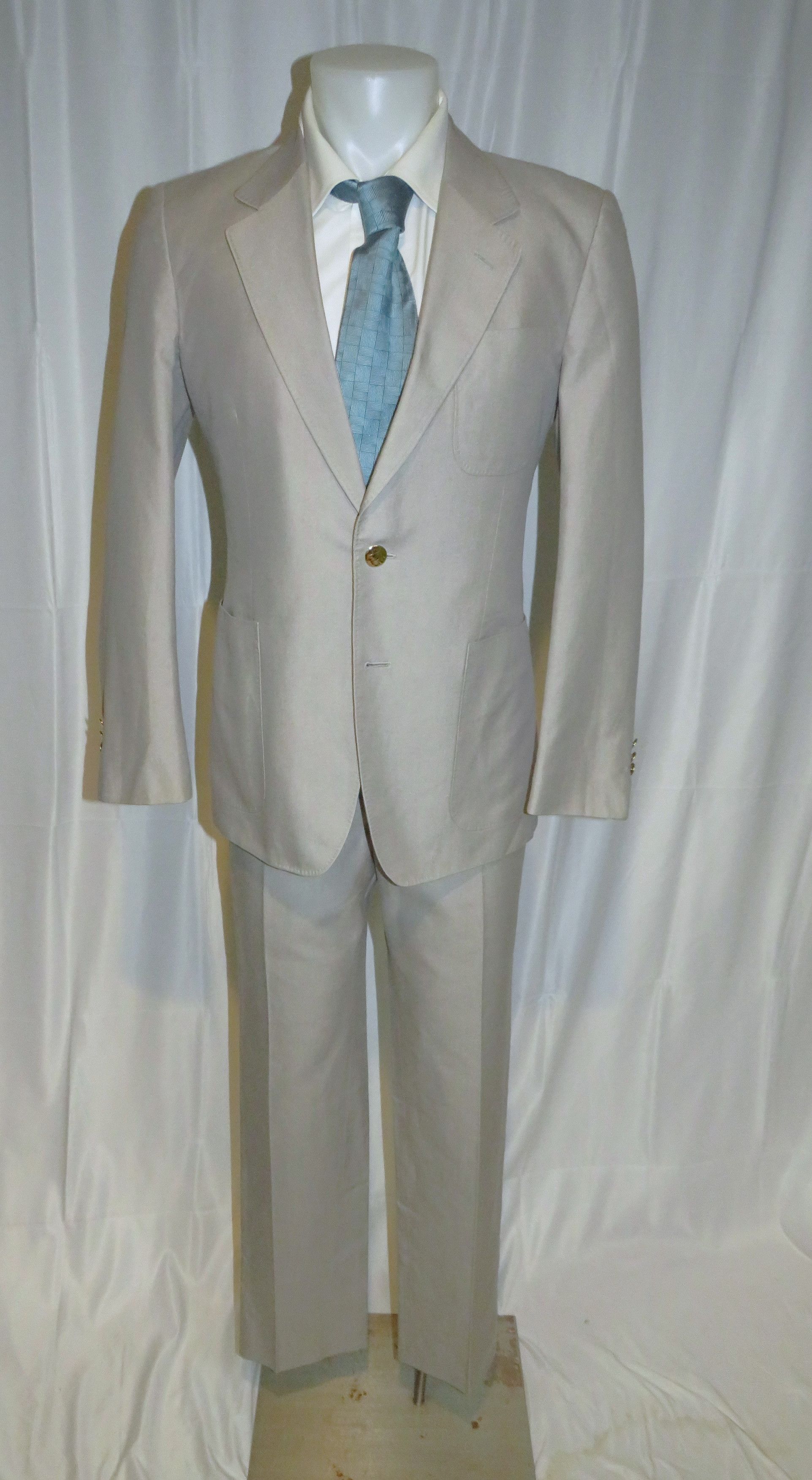 Yves Saint Laurent Beige Cotton Gold Button Two Button Suit 38R Size 38R - 1 Thumbnail