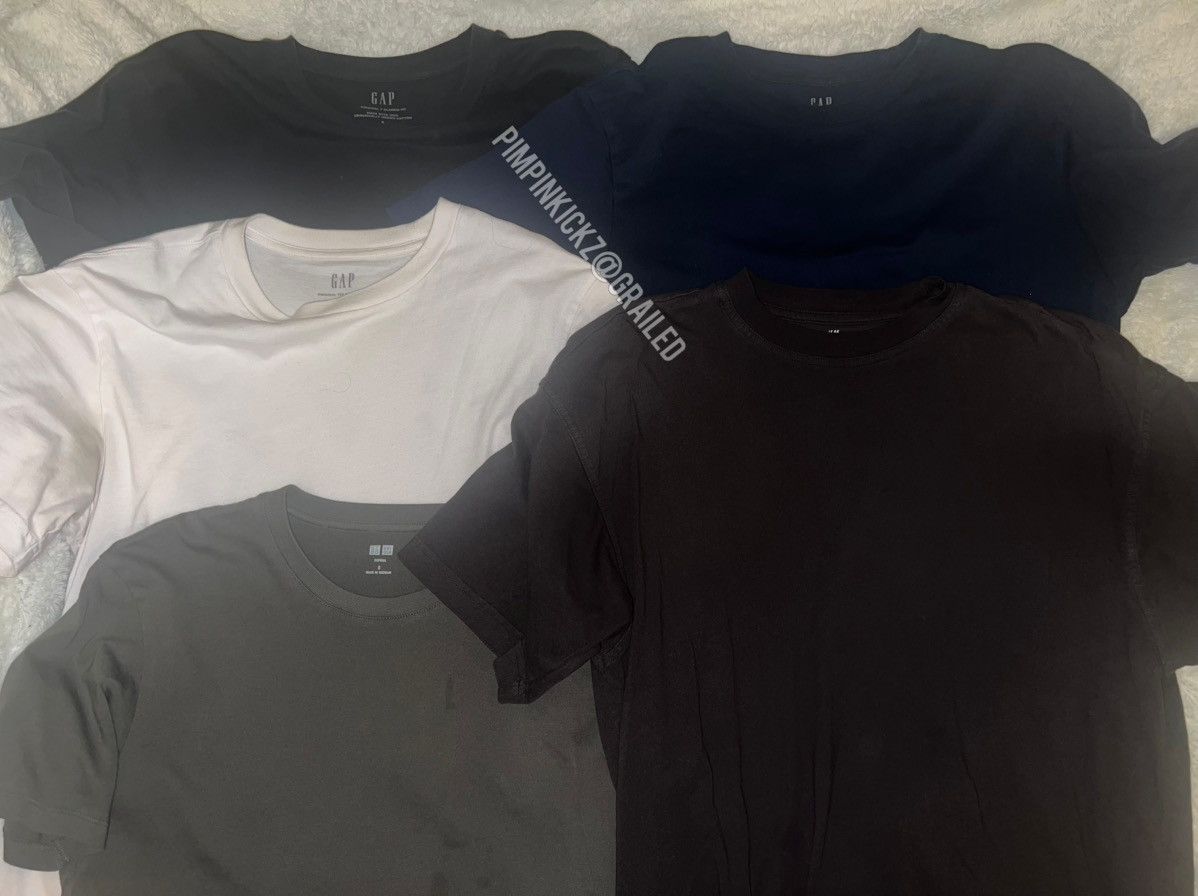 Gap 5 t-shirts (3 GAP, 1 Uniqlo, 1 H&M) Size US S / EU 44-46 / 1 - 1 Thumbnail
