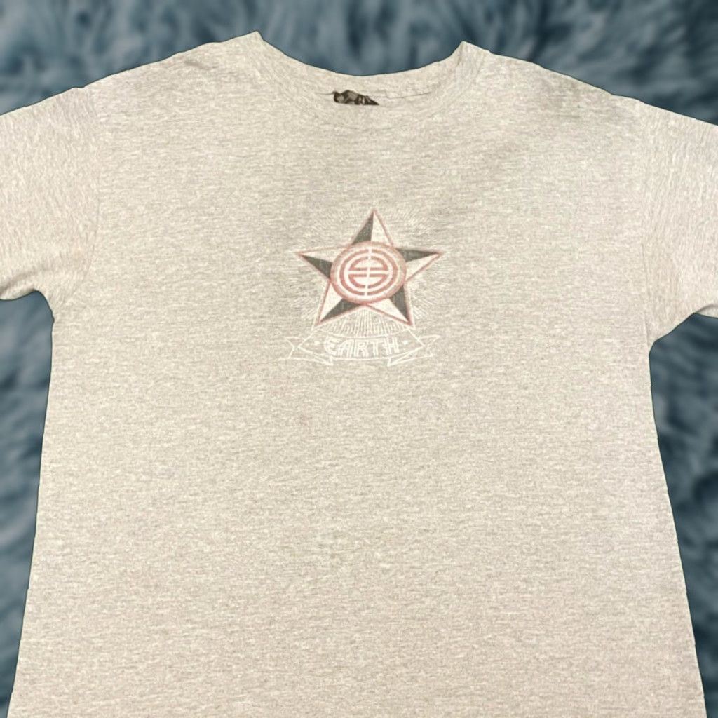 Vintage VINTAGE Earth Skateboards Skate Tee Logo VTG Shirt Mens Size M Gray 90s Skater Punk Grunge Y2k Hip Hop Logo shirt Mens Size US M / EU 48-50 / 2 - 1 Thumbnail