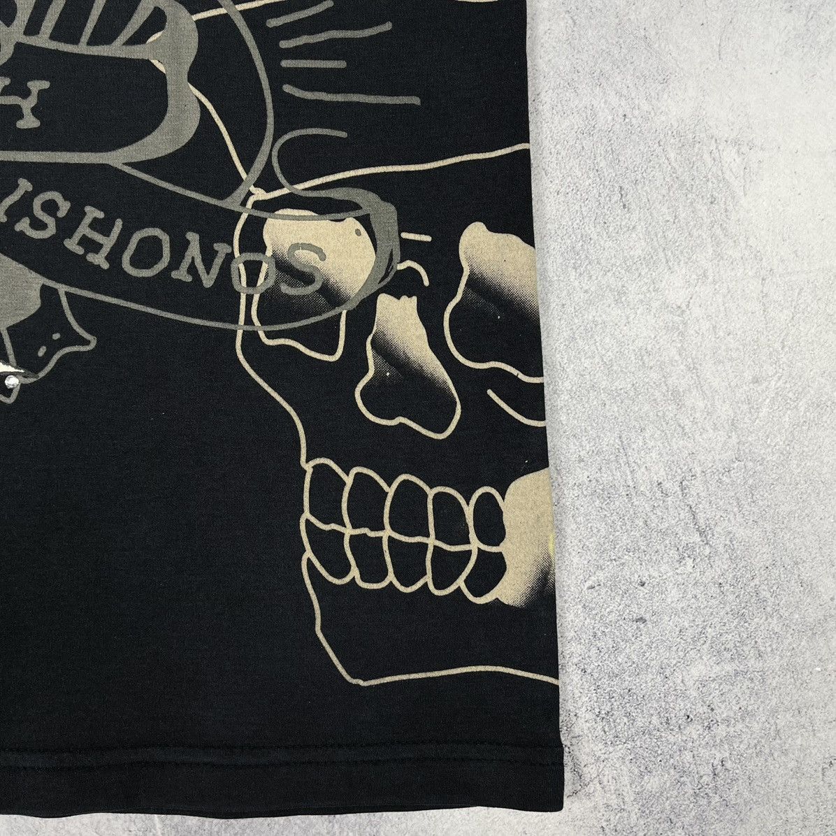 Ed Hardy Vintage Ed Hardy y2k skulls big logo tee 90’s Size US L / EU 52-54 / 3 - 14 Thumbnail