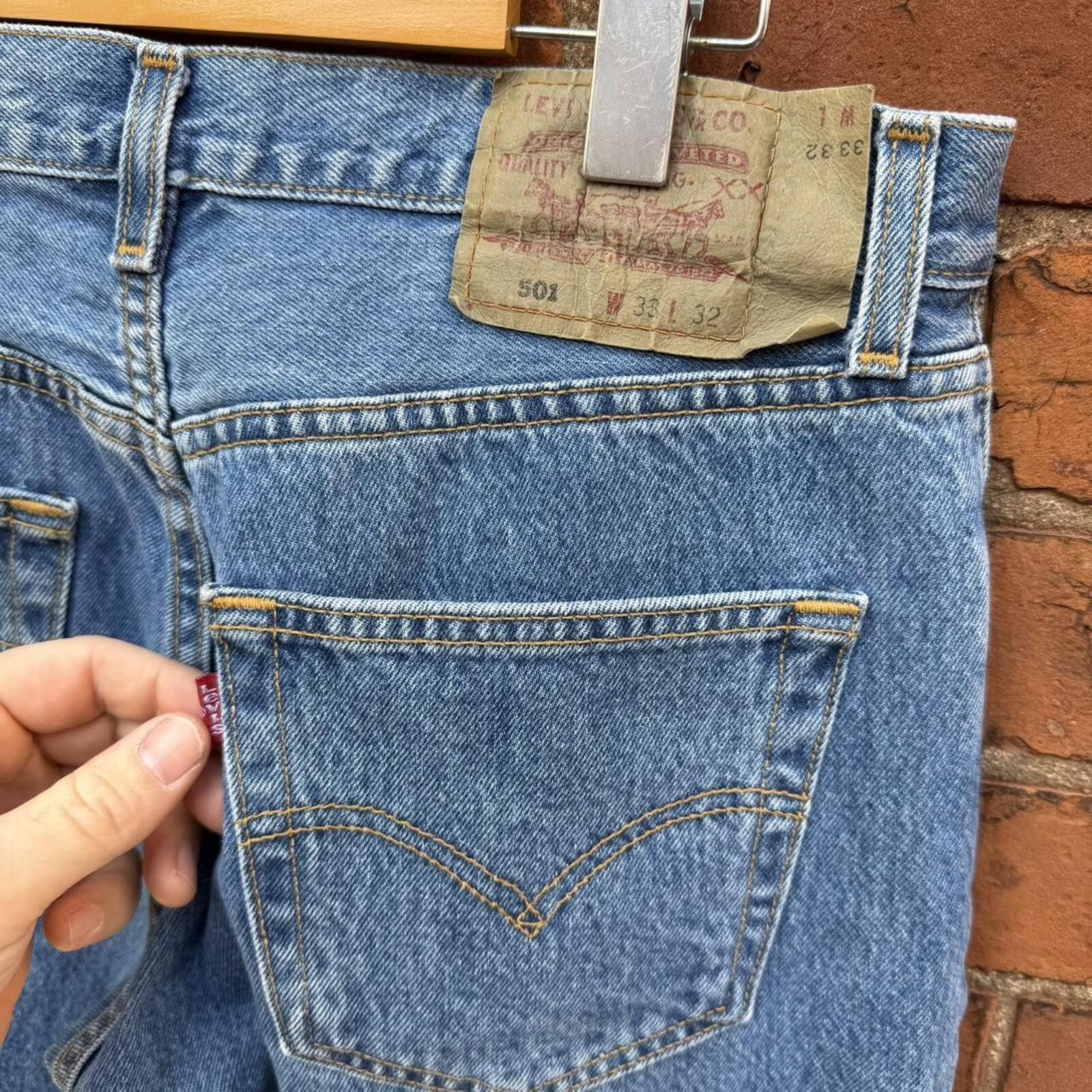 Levi's vintage Levi’s 501 jeans made in Canada 32x32 2002 Size US 32 / EU 48 - 6 Thumbnail