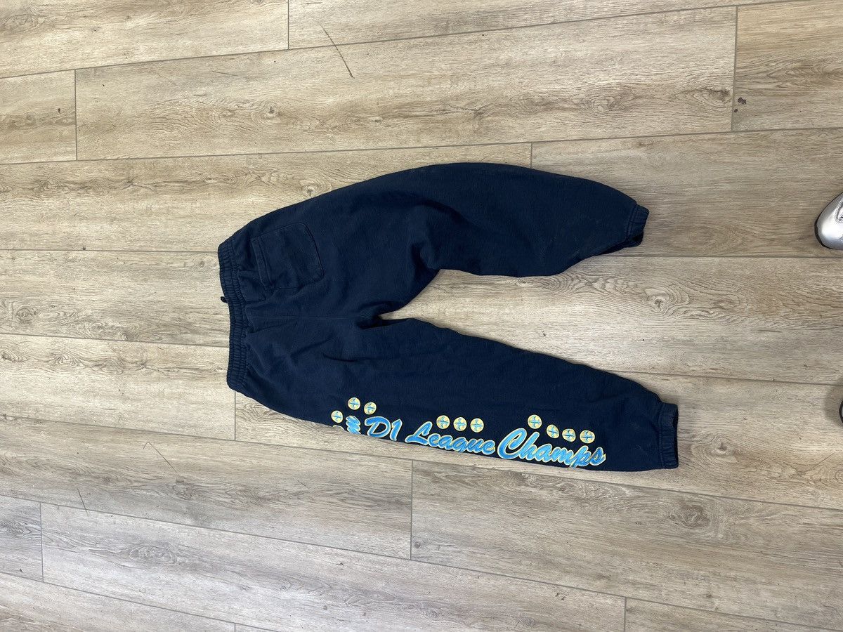 Supreme Supreme Sweatpants world champ navy small Size US 30 / EU 46 - 2 Thumbnail