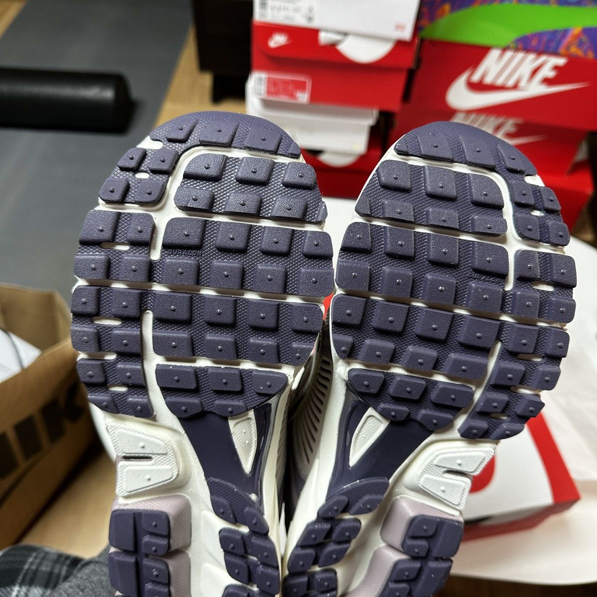 Nike New Nike Vomero 5 Platinum Violet Men Sz 10.5 WMN Sz 12 Size US 10.5 / EU 43-44 - 10 Thumbnail