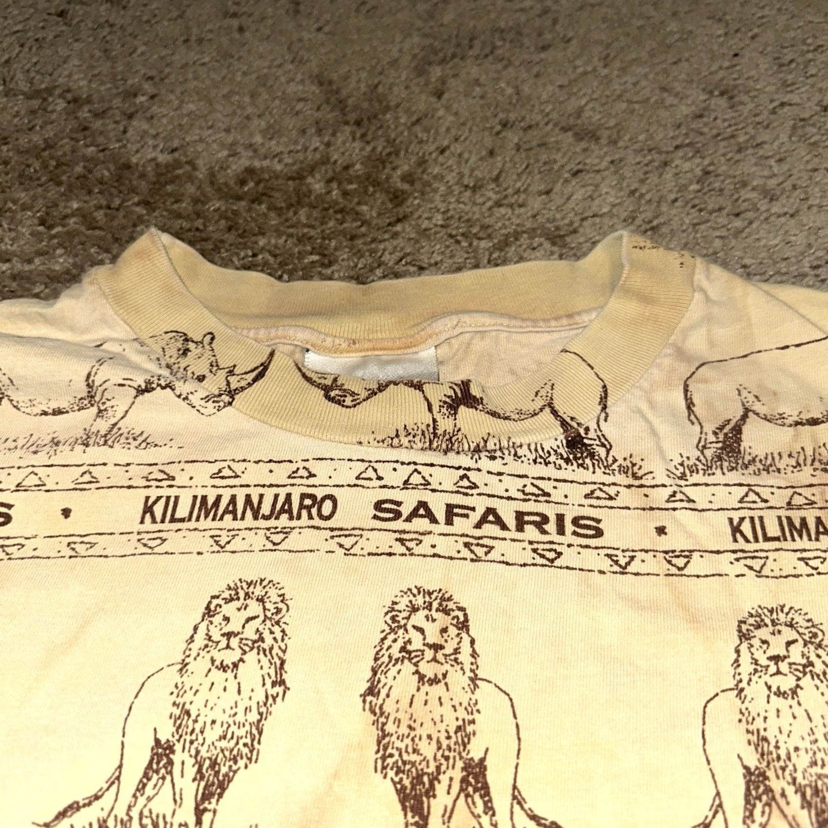 Disney VINTAGE Disney World Shirt Mens XL Kilimanjaro Safari Animal Kingdom AOP 90s Y2K Shirt Size US XL / EU 56 / 4 - 2 Thumbnail