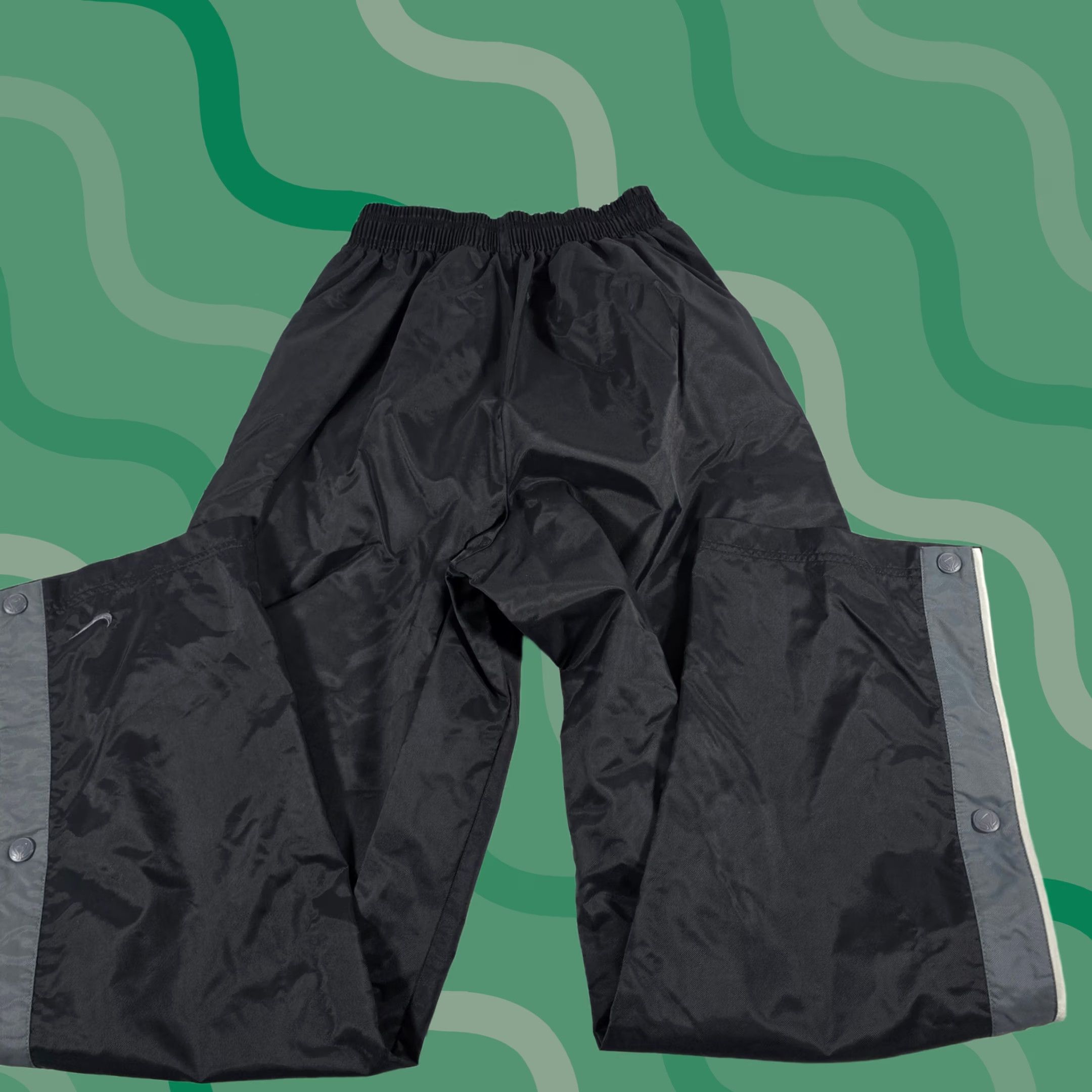 Nike Item Specifications: Brand: Nike Size US 31 - 1 Thumbnail