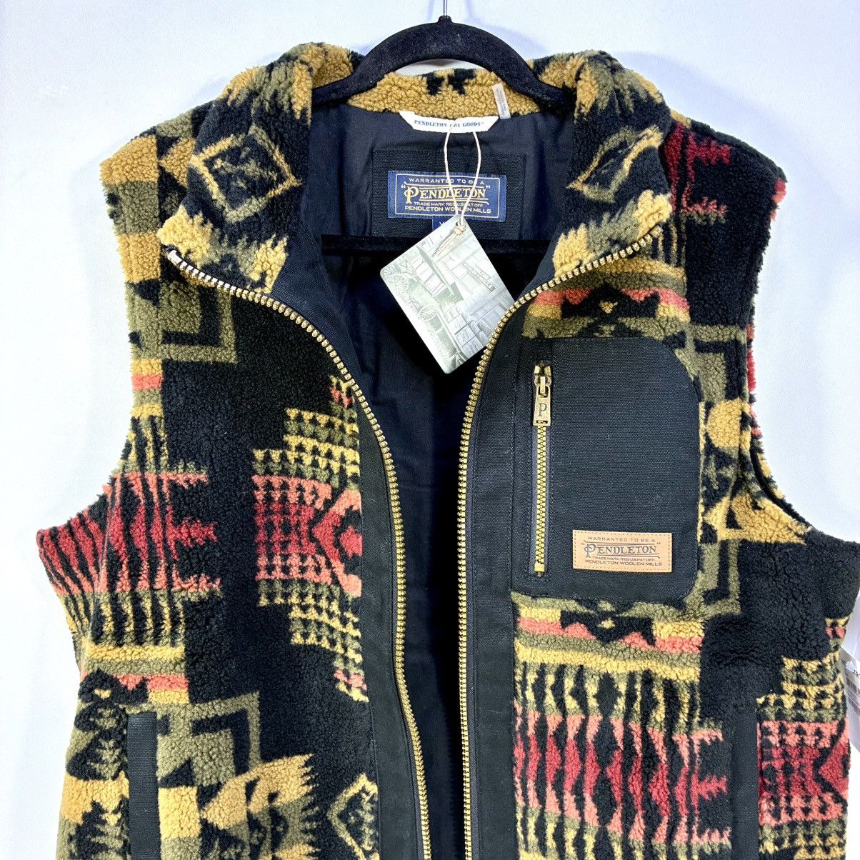 Pendleton Pendleton Ridgeline Berber Fleece Vest Mens Black XL NWT Size US XL / EU 56 / 4 - 15 Thumbnail
