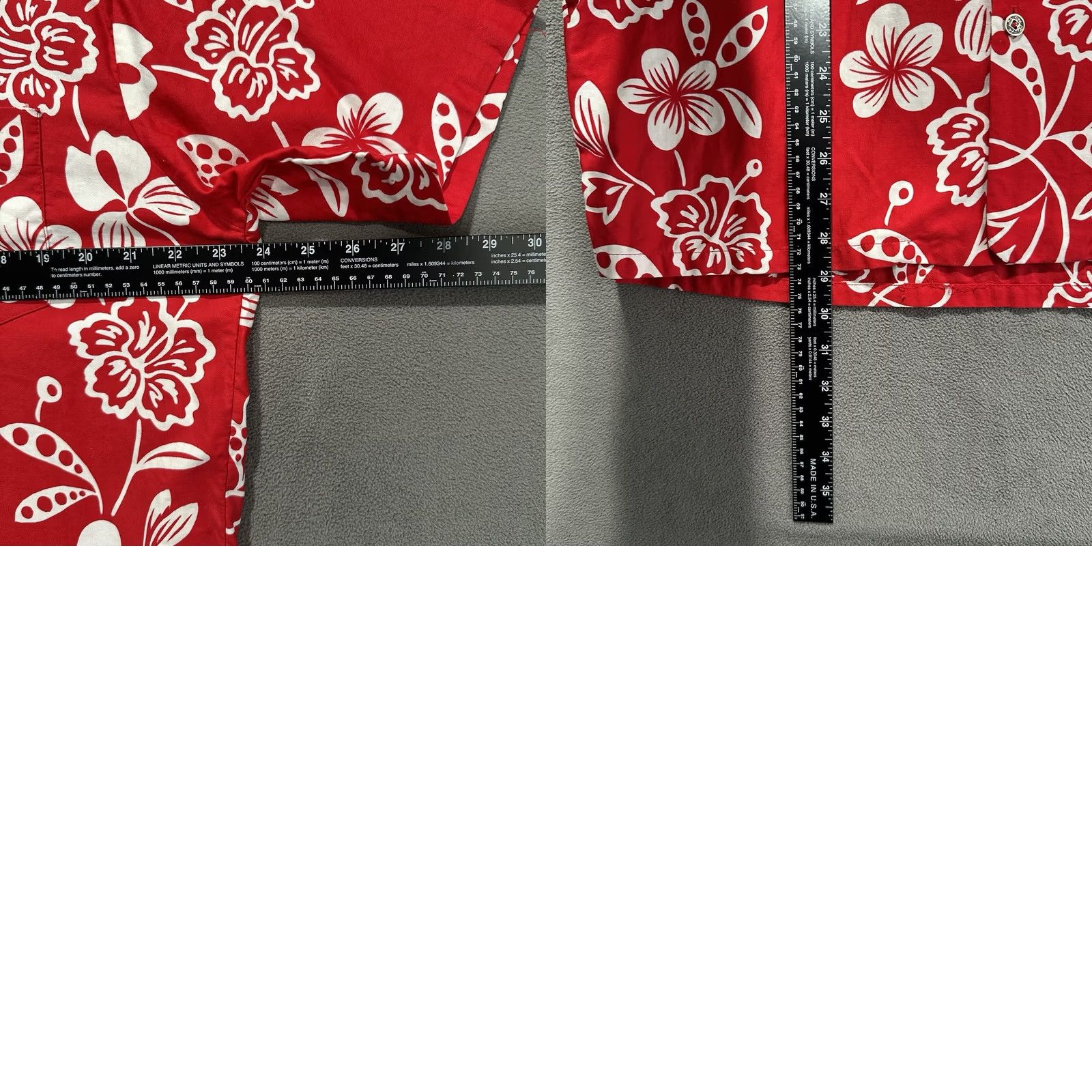 Vintage VINTAGE Malihini Hawaii Shirt Mens XL Red Hibiscus Floral Print Loop Collar 1960s Hawaiian Cotton Beach Sportswear/Beach Mens Size US XL / EU 56 / 4 - 8 Thumbnail