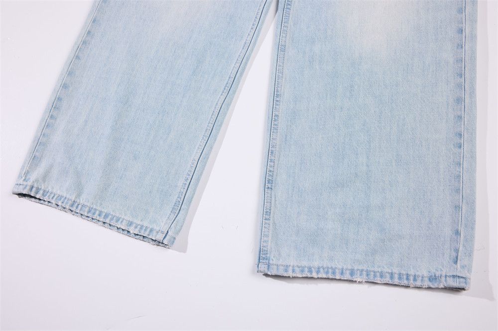 Jean Retro men's distressed washed light-colored jeans Size US 32 / EU 48 - 6 Thumbnail