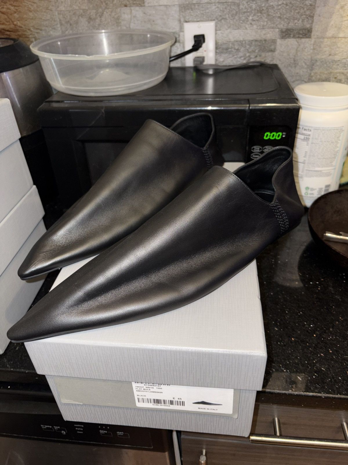 サンダル BALENCIAGA SLIPPER (720857W0FOY 1000) サンダル BALENCIAGA SLIPPER (720857W0FOY 1000) Balenciaga