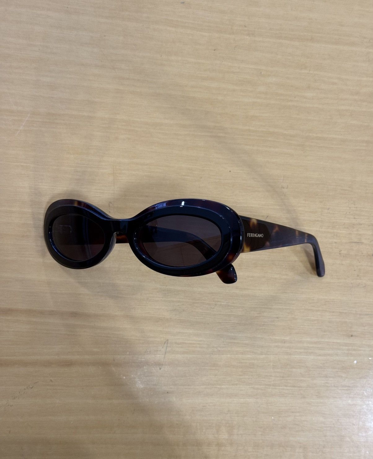Salvatore Ferragamo Ferragamo Sunglasses SF2003S 241 Size ONE SIZE - 2 Thumbnail