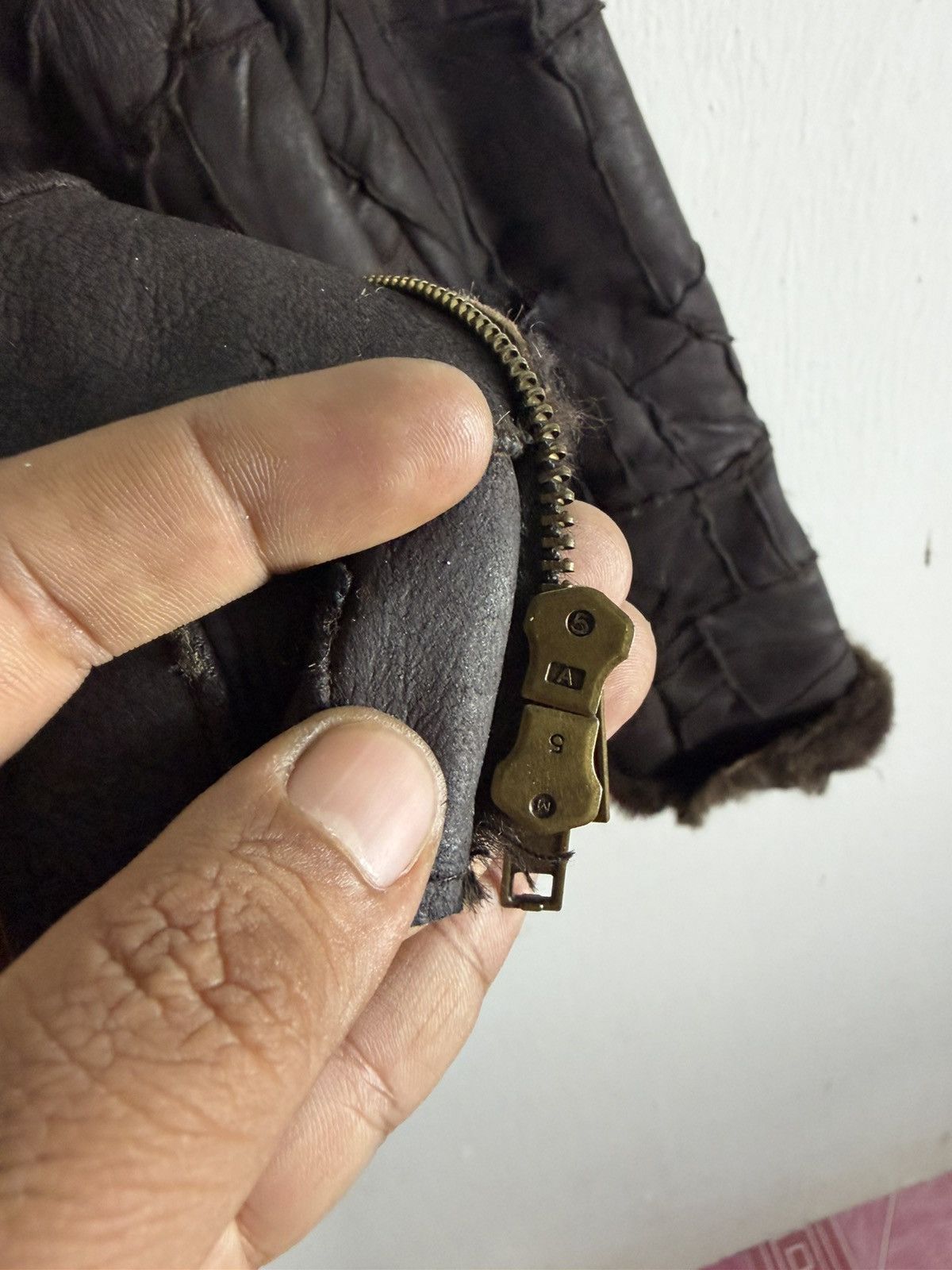 Le Grande Bleu (L.G.B.) Patchwork leather jacket asymmetrical zipper with fur trim Size XS / US 0-2 / IT 36-38 - 9 Thumbnail