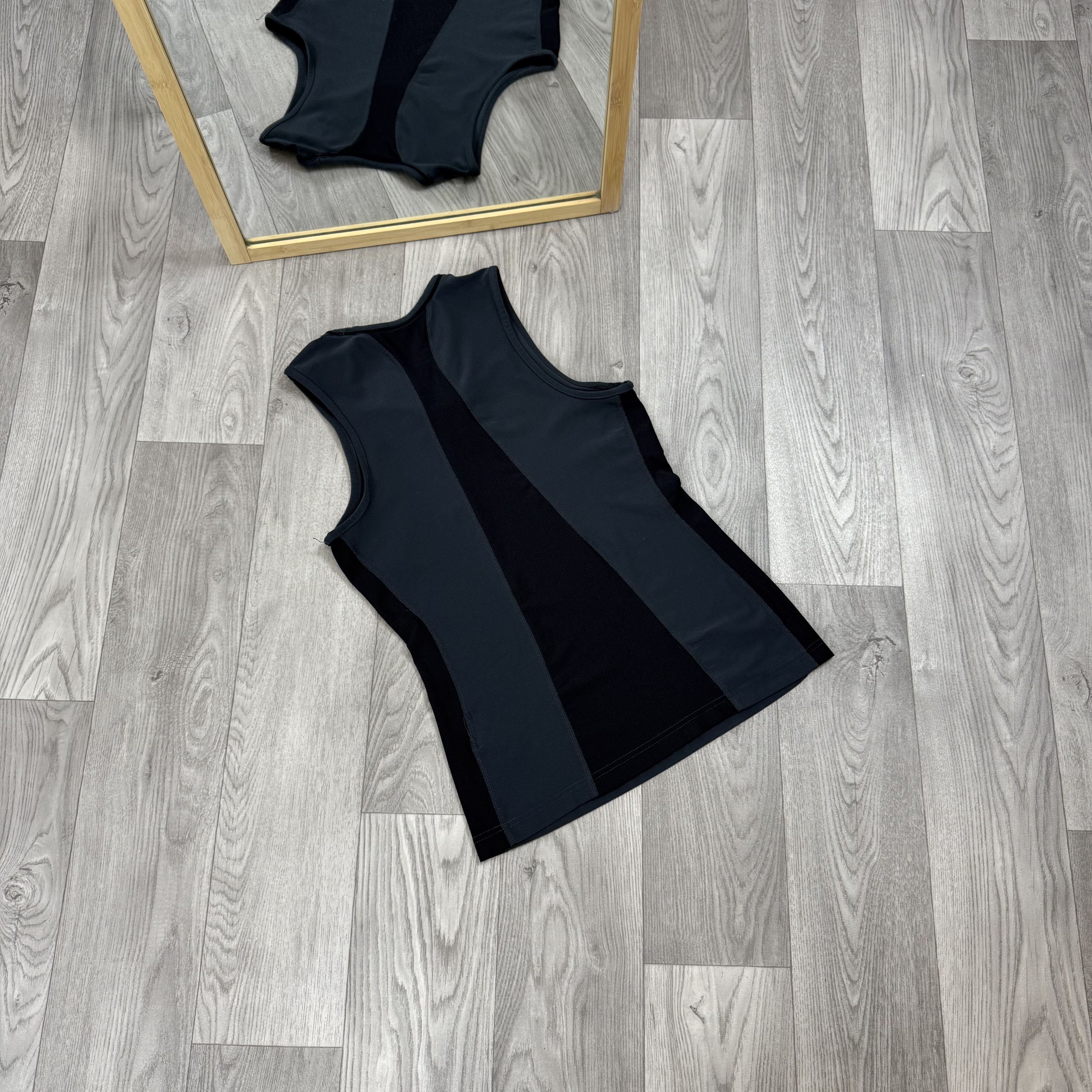 Nike Nike Dri-Fit Women's Black Compression Sleeveless Tank Top Size S / US 4 / IT 40 - 4 Thumbnail