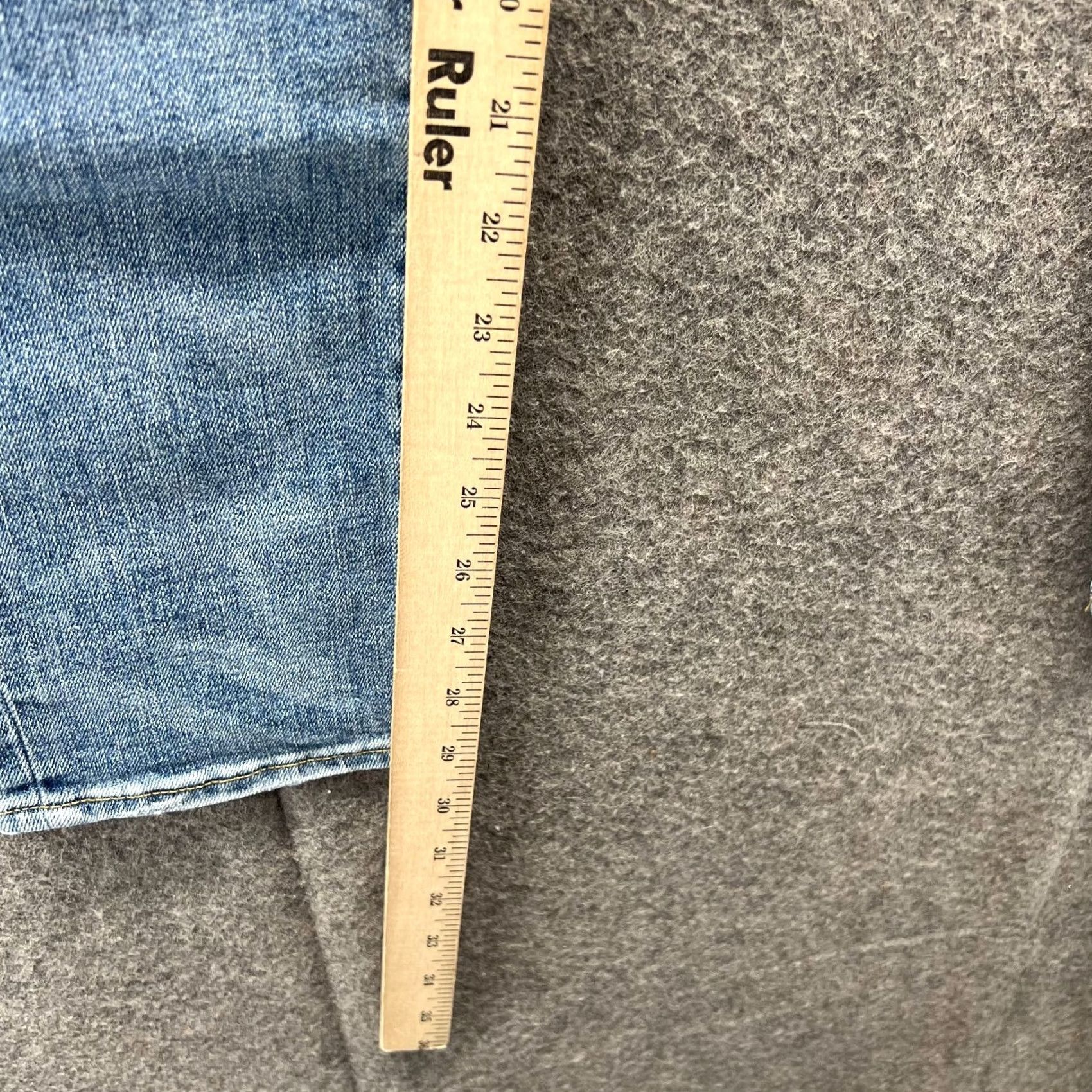 American Eagle Outfitters VINTAGE American Eagle Outfitters Jeans Mens 30x30 Blue Denim Slim Distressed 30 Regular Mens Jeans Distressed Blue Denim 30x30 Size US 30 / EU 46 - 4 Thumbnail