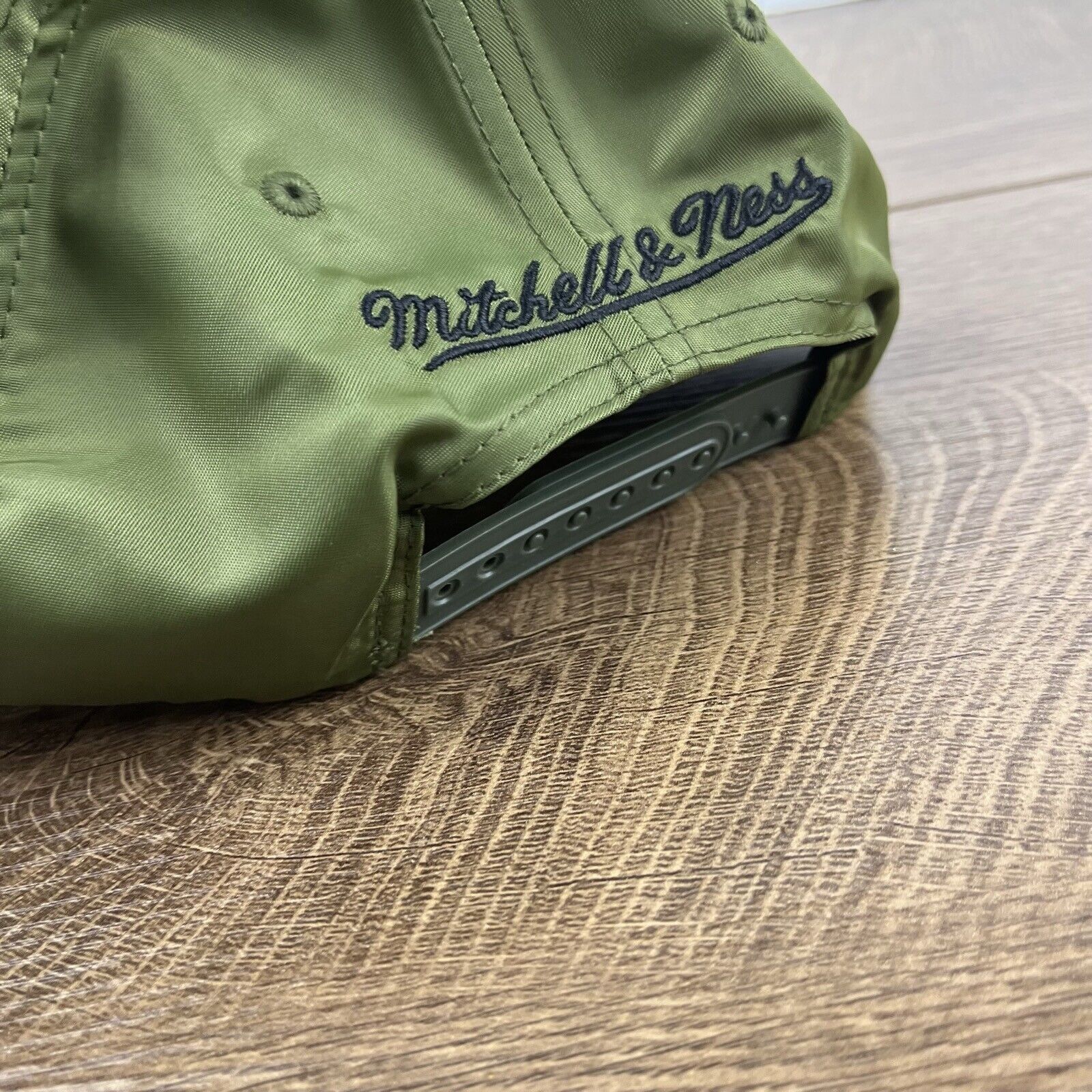 Mitchell & Ness Cleveland Cavaliers Snapback Hat Green Cap Adjustable Green Size ONE SIZE - 9 Thumbnail